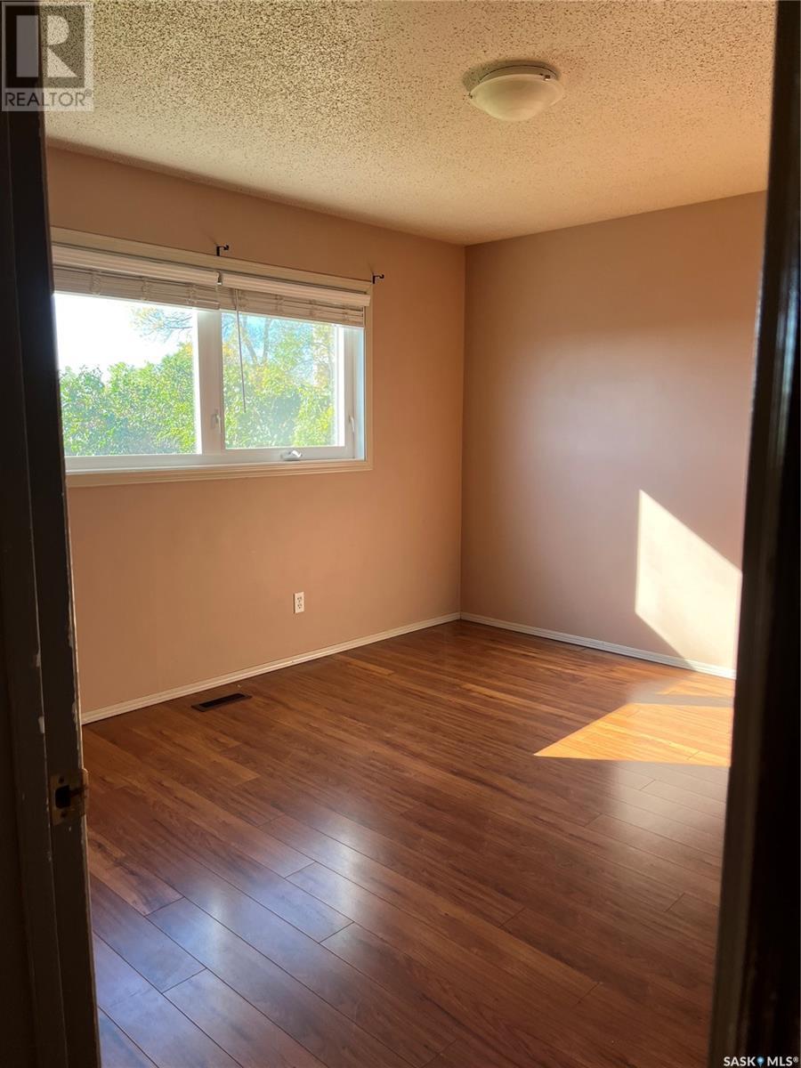Property at 302 Perkins STREET image 2