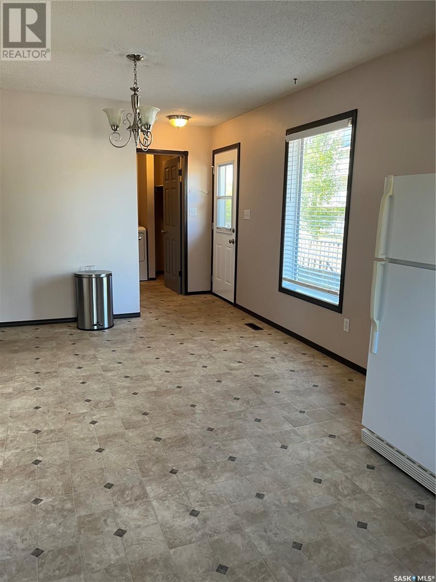 302 Perkins Street, Estevan, Saskatchewan  S4A 2K1 - Photo 21 - SK002948