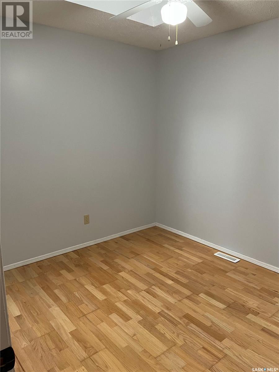 302 Perkins Street, Estevan, Saskatchewan  S4A 2K1 - Photo 33 - SK002948