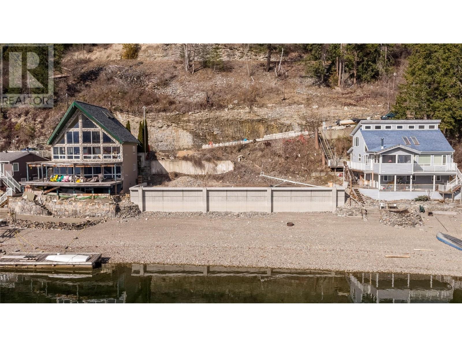 4780 Sunnybrae Canoe Point Road Unit# 10, Tappen, British Columbia