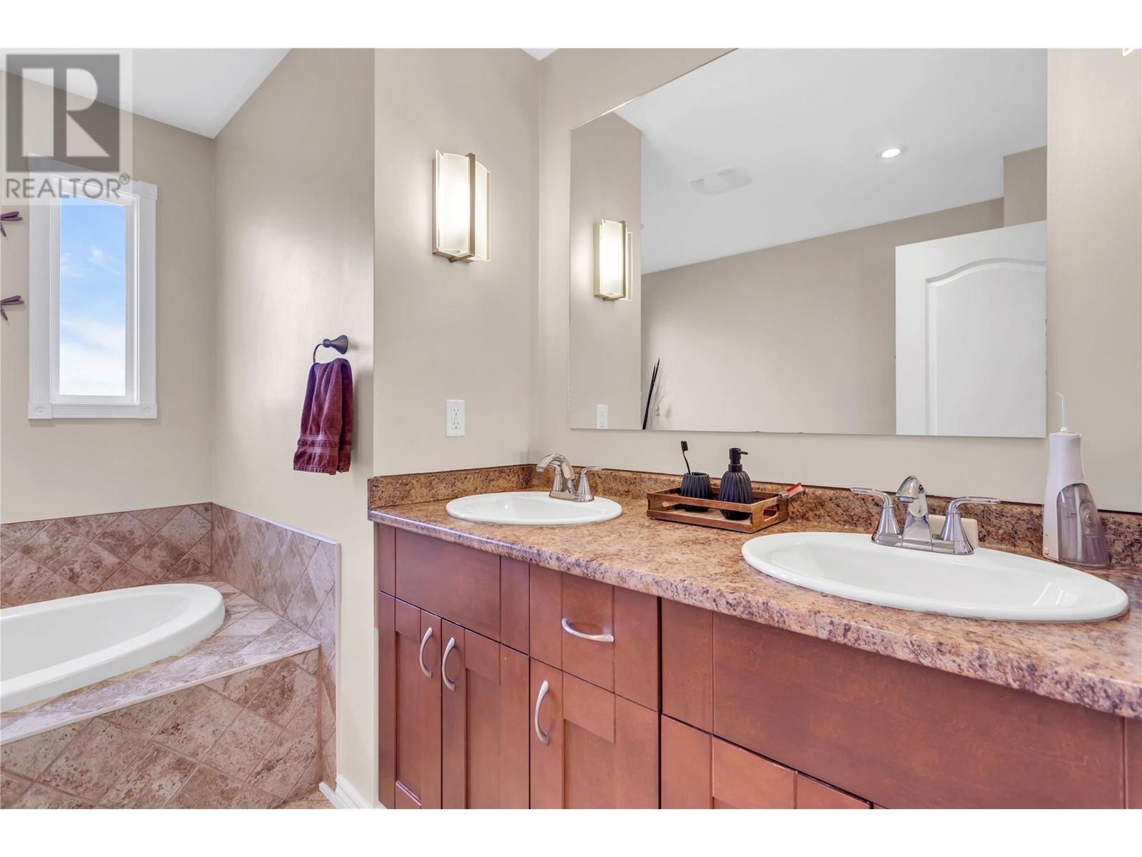 3420 Esquire Road, Kelowna, British Columbia  V1X 6L2 - Photo 18 - 10343604