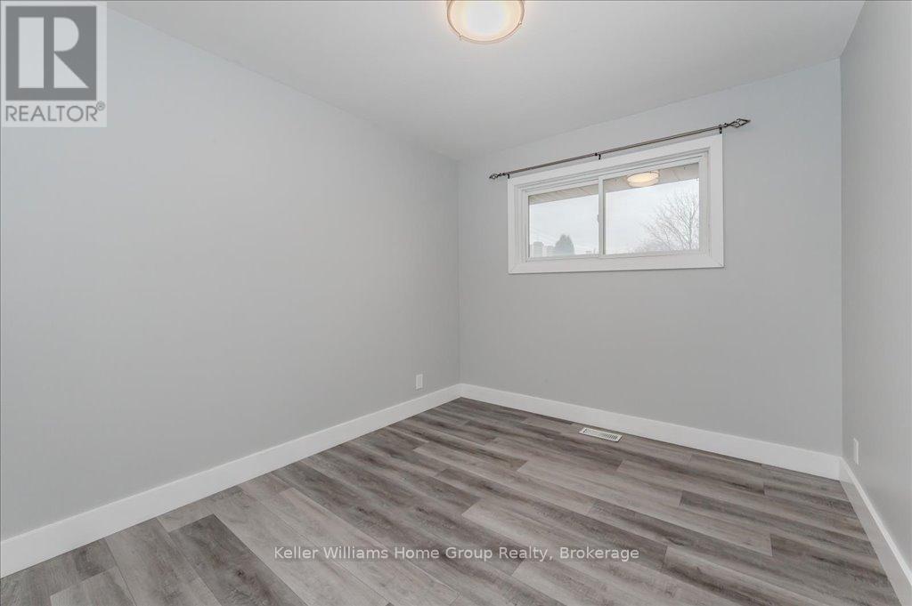 66 Traynor Avenue, Kitchener, Ontario  N2C 1V9 - Photo 13 - X12087326