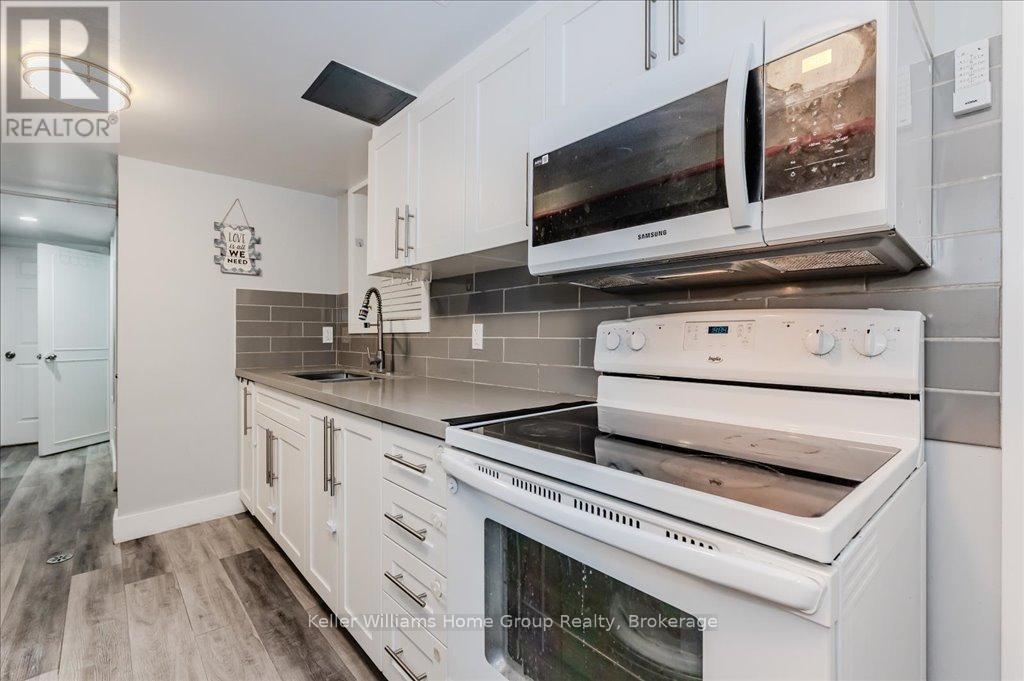 66 Traynor Avenue, Kitchener, Ontario  N2C 1V9 - Photo 24 - X12087326