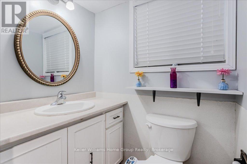 66 Traynor Avenue, Kitchener, Ontario  N2C 1V9 - Photo 29 - X12087326