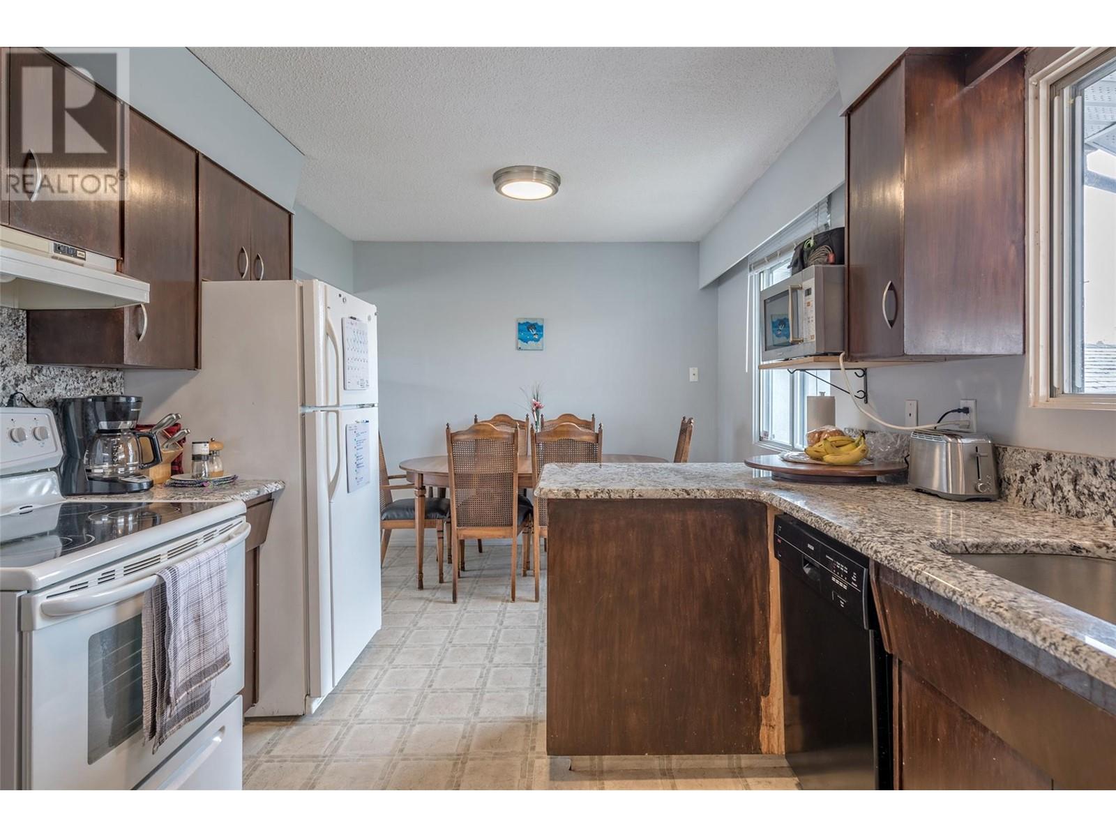 3902 25 Street, Vernon, British Columbia  V1T 4R7 - Photo 8 - 10343886
