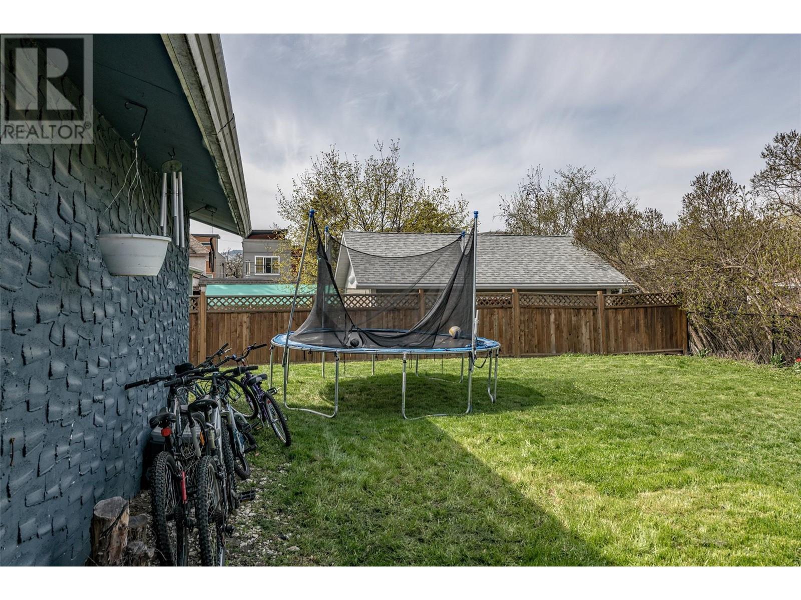 3902 25 Street, Vernon, British Columbia  V1T 4R7 - Photo 34 - 10343886