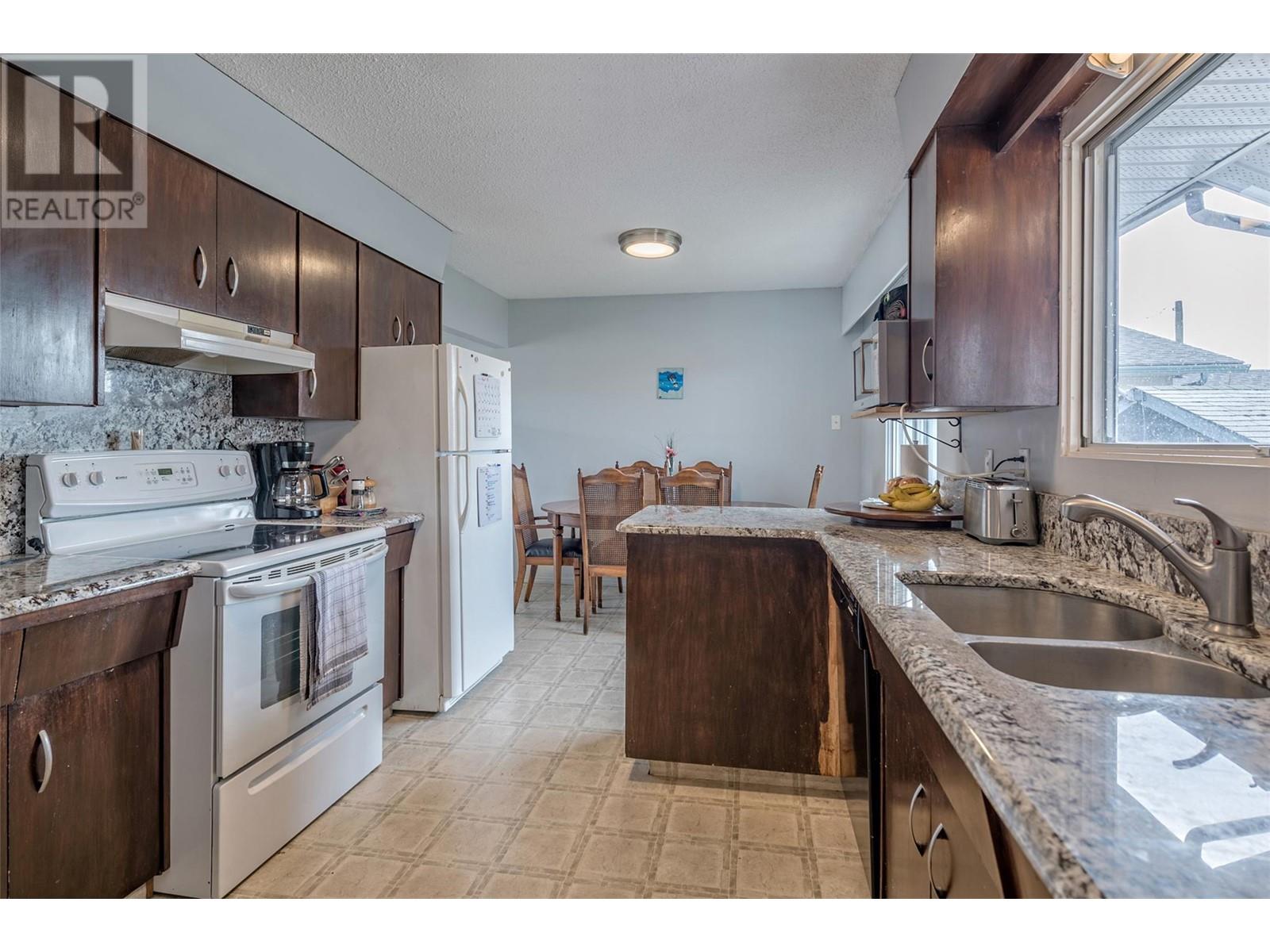 3902 25 Street, Vernon, British Columbia  V1T 4R7 - Photo 9 - 10343886