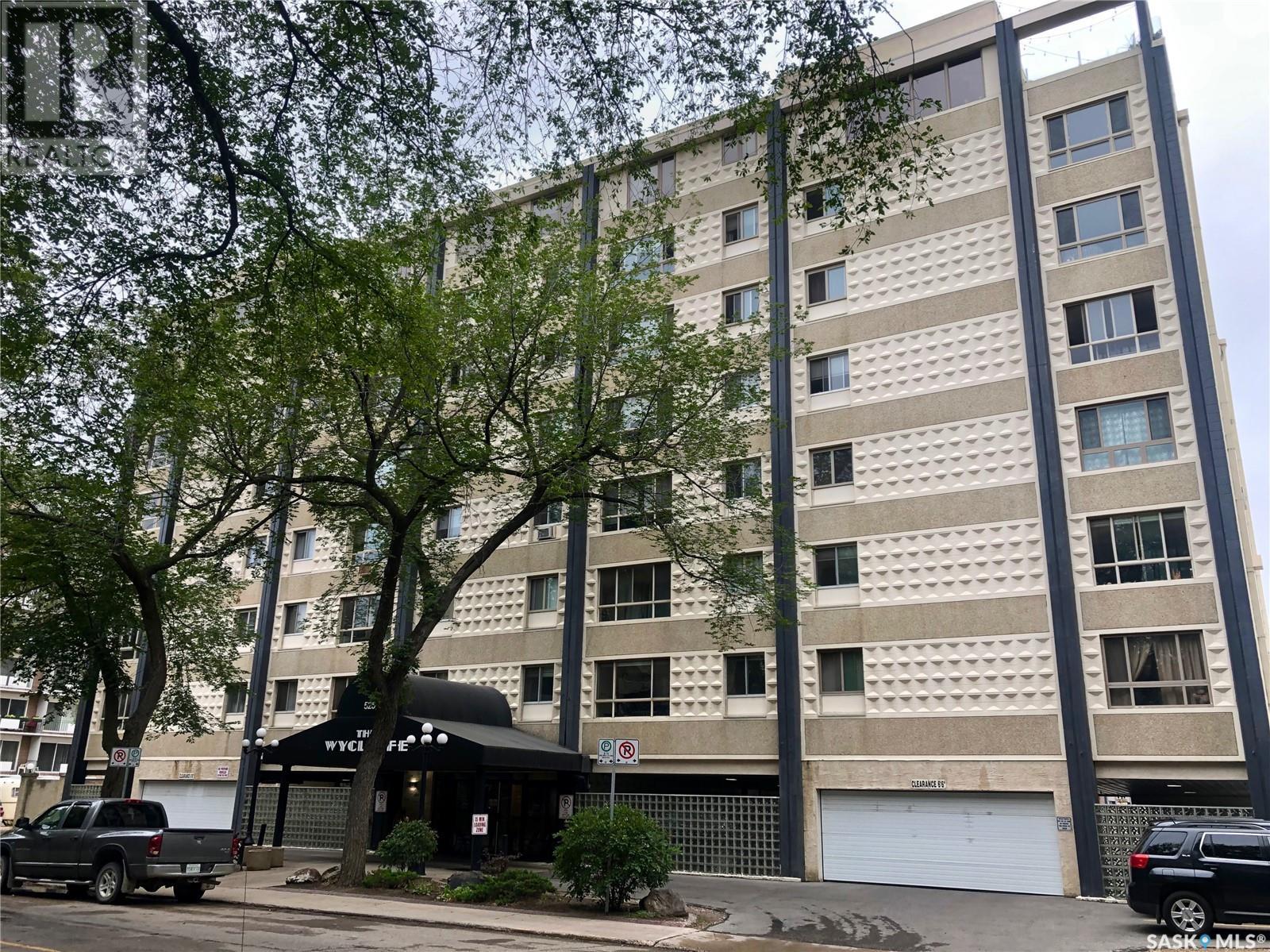 Property at 704 525 3rd AVENUE N image 3