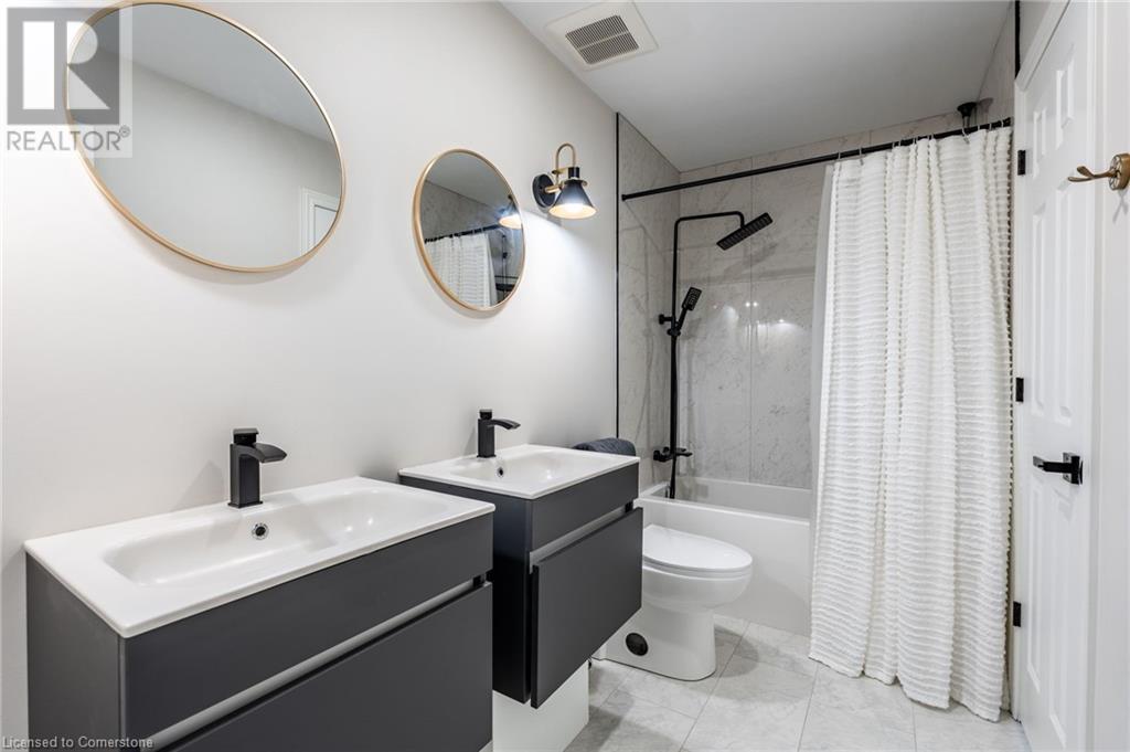 48 Goldenview Court, Hamilton, Ontario  L8B 0L2 - Photo 31 - 40717663