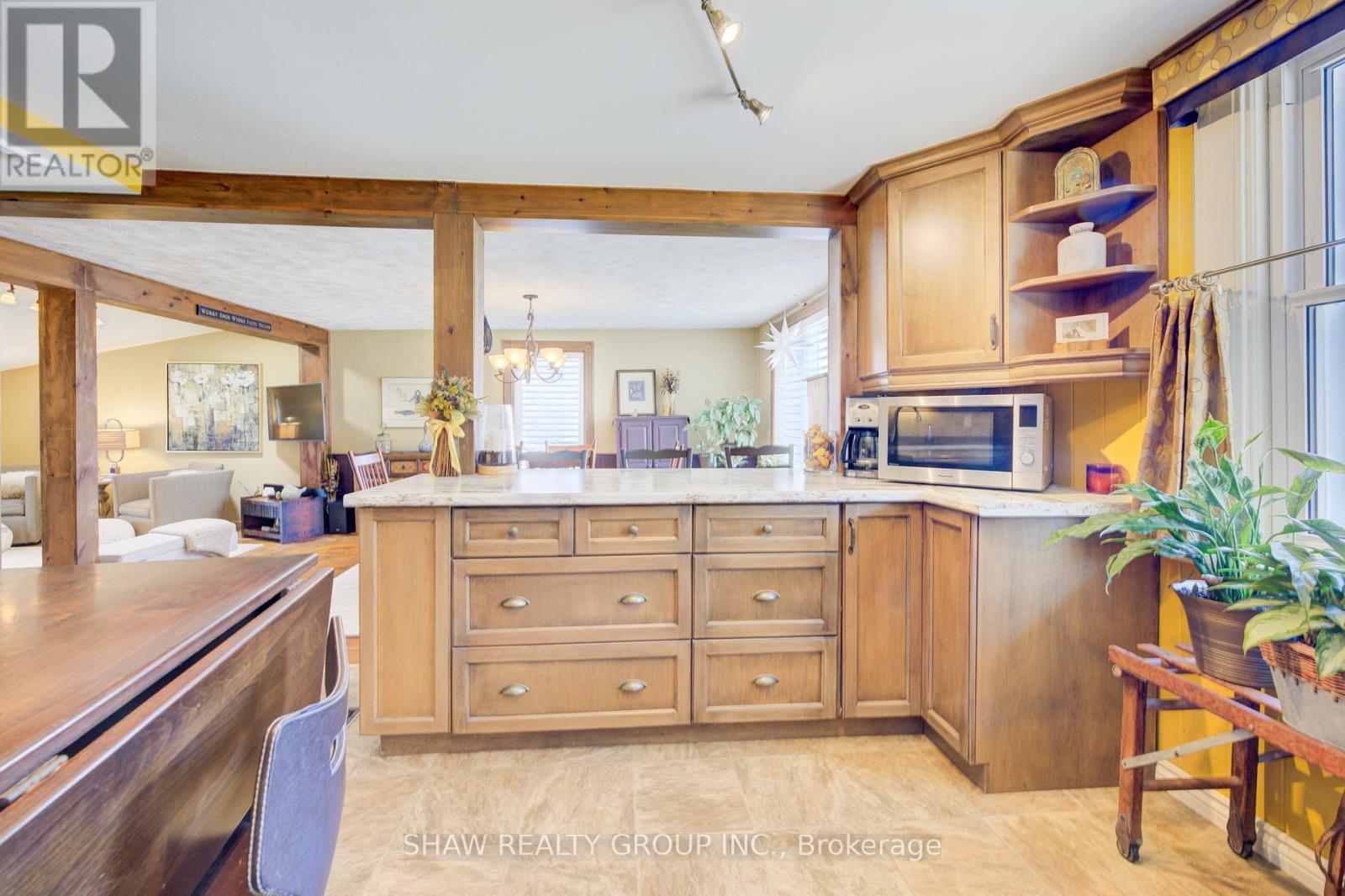 Property at 1276 SWAN STREET image 5