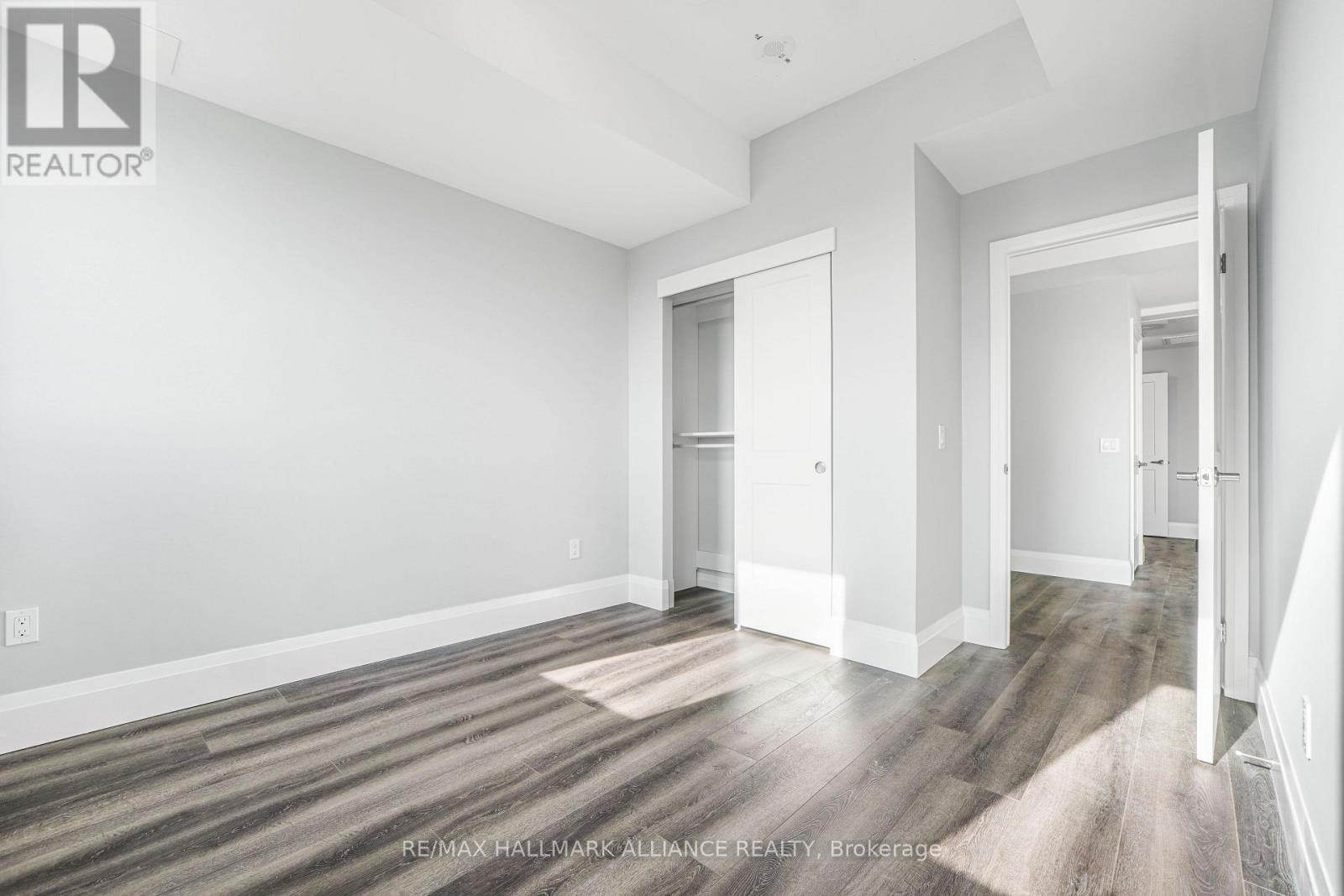 1406 - 108 Garment Street, Kitchener, Ontario  N2G 0E2 - Photo 10 - X12087280