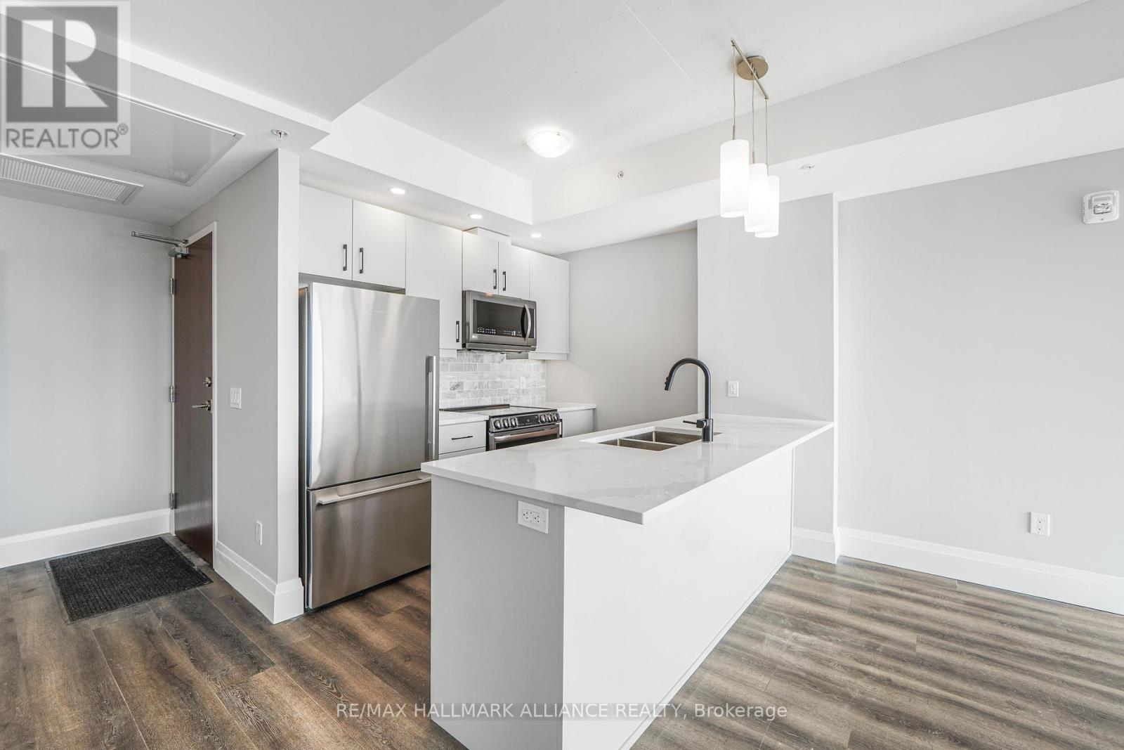 Property at 1406 - 108 GARMENT STREET image 2