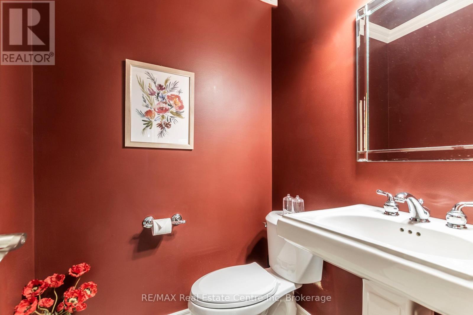 8 - 223 Rebecca Street, Oakville, Ontario  L6K 3Y2 - Photo 16 - W12087407