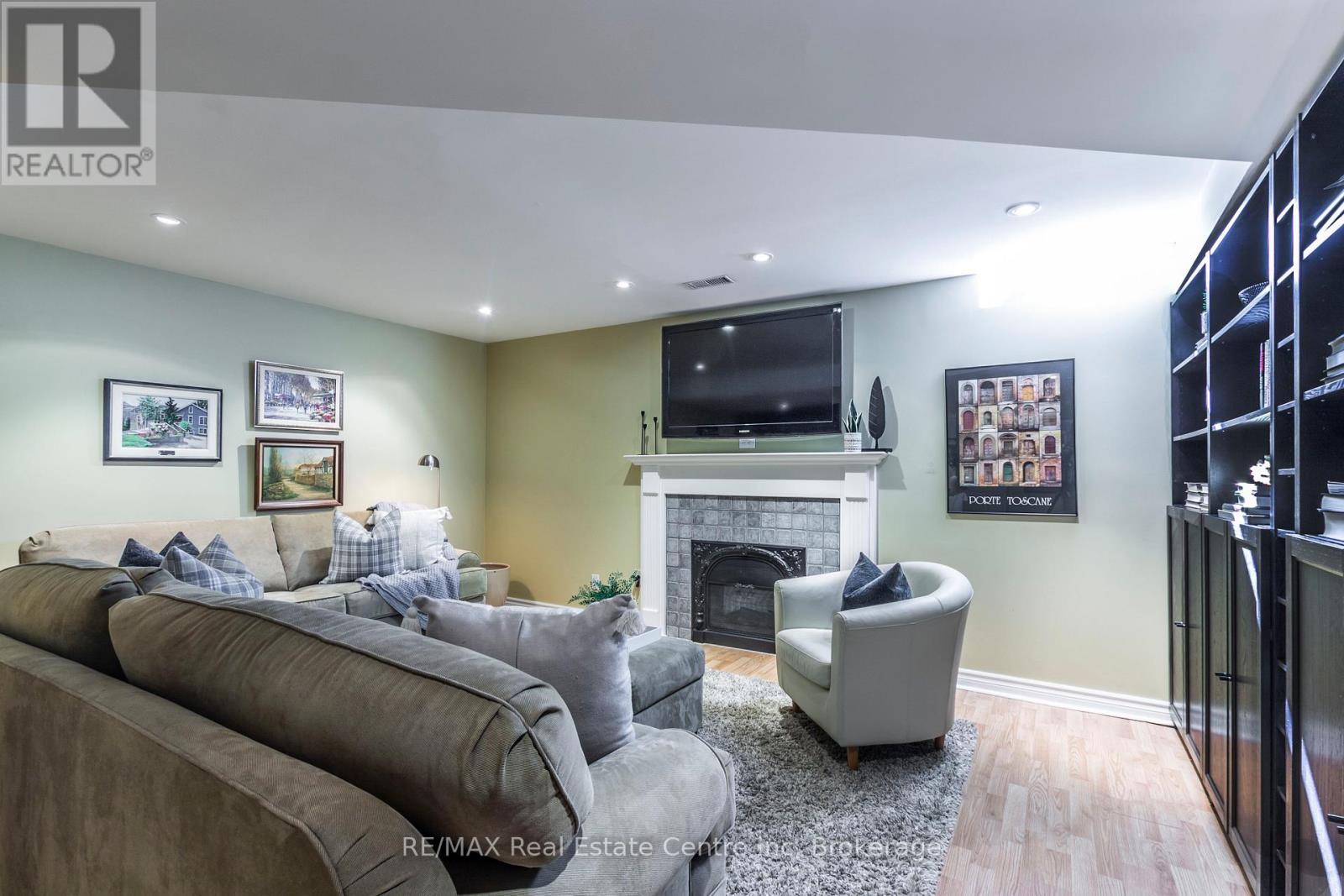 8 - 223 Rebecca Street, Oakville, Ontario  L6K 3Y2 - Photo 29 - W12087407