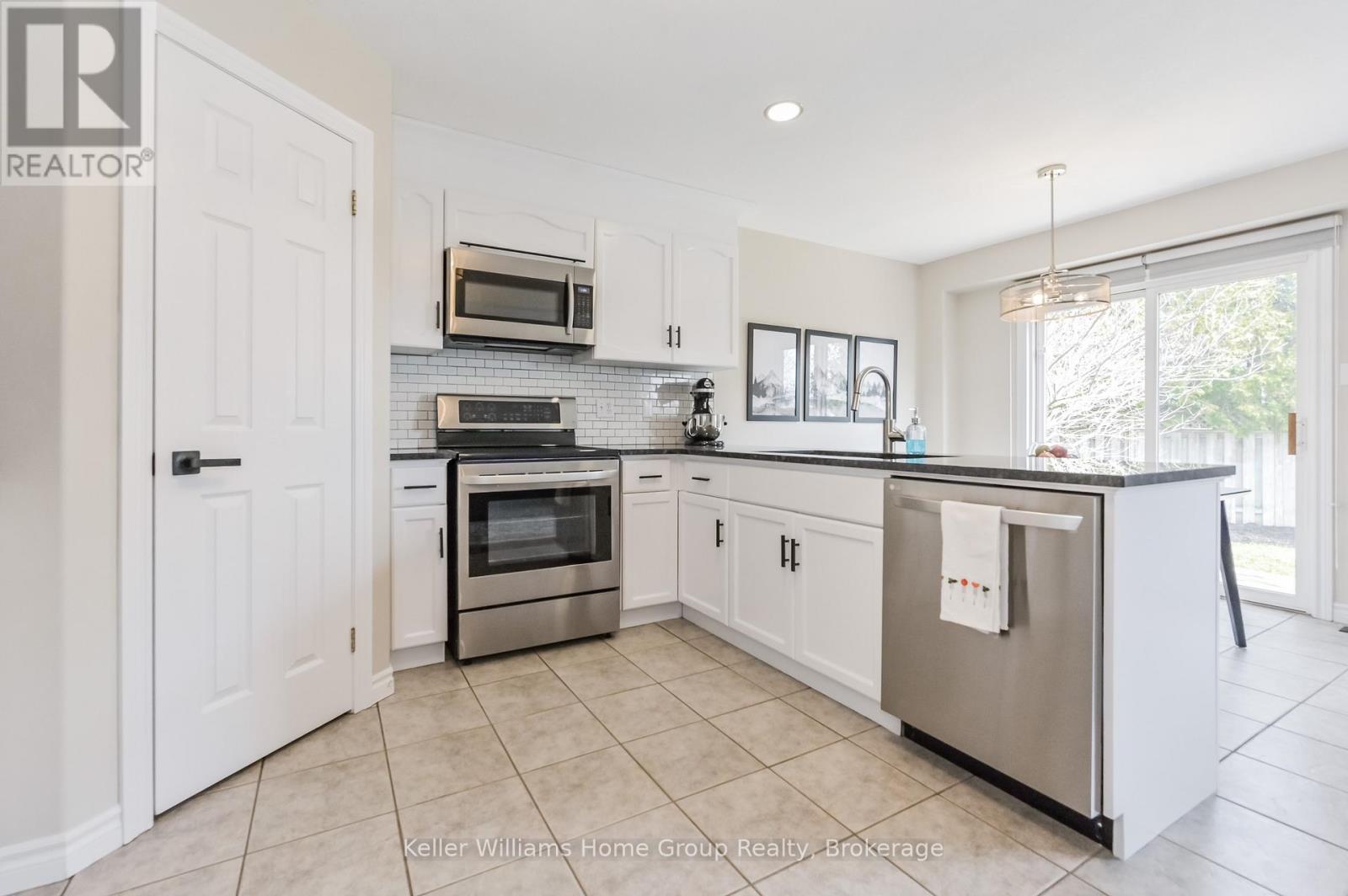 66 Pattison Place, Centre Wellington, Ontario  N1M 3V3 - Photo 8 - X12087404