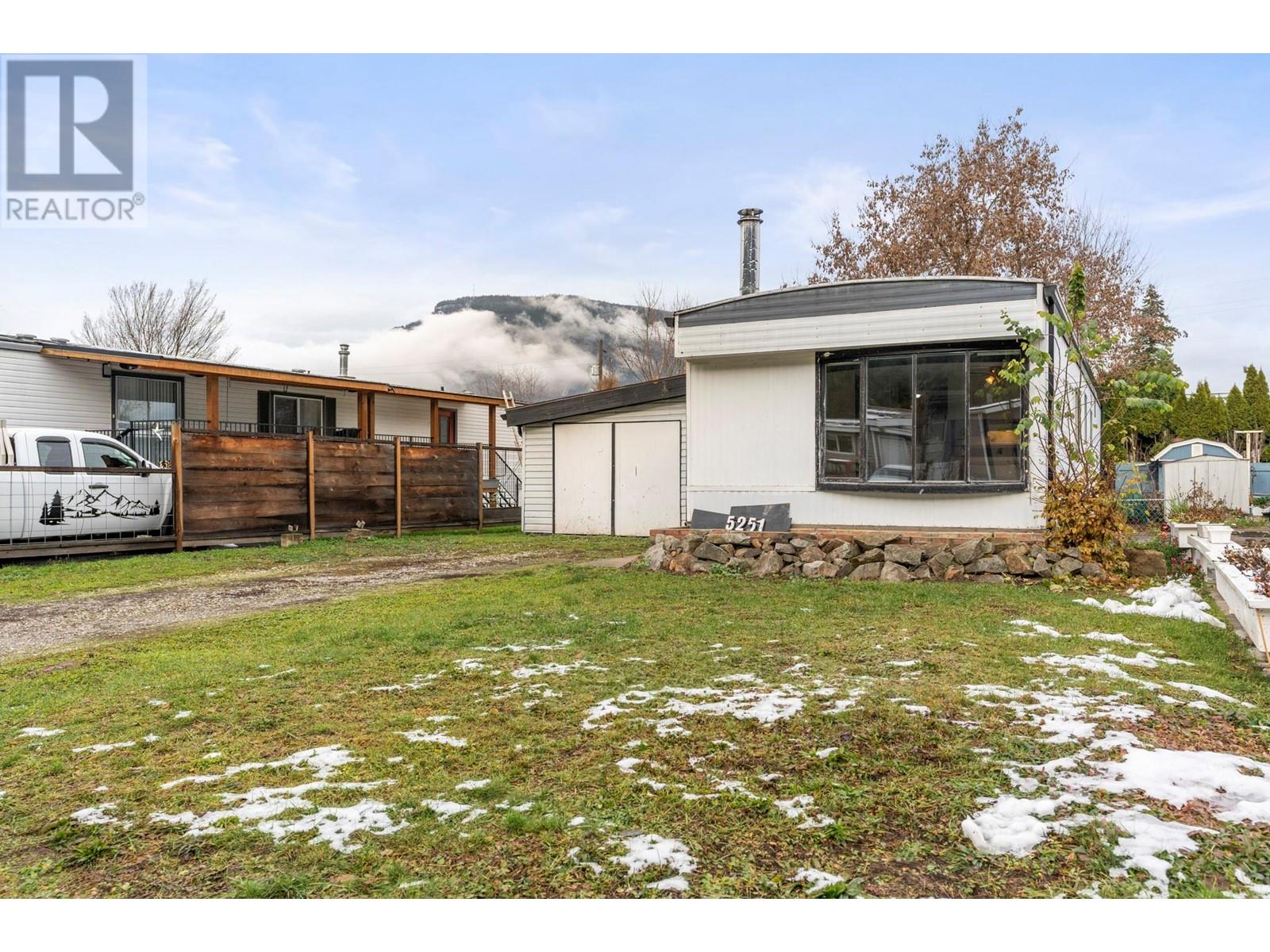 5251 69 Avenue, Canoe, British Columbia  V0E 1K0 - Photo 4 - 10343942