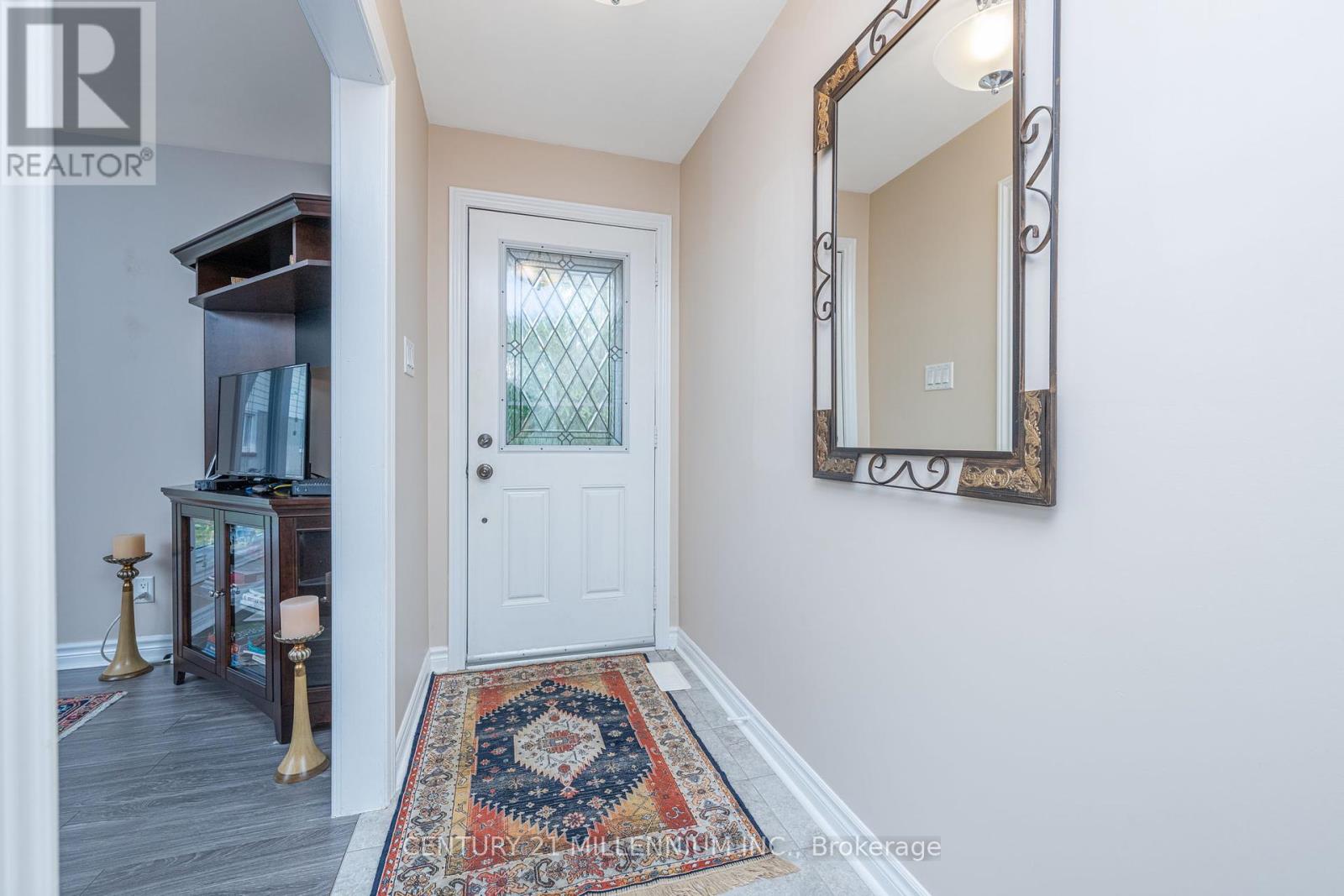 48 Credit Road, Caledon (Cheltenham), Ontario  L7C 3J1 - Photo 8 - W12087400