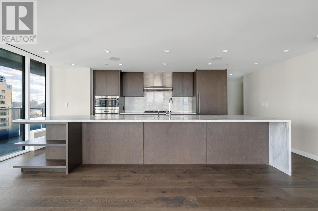 Property at 1601 1335 HOWE STREET image 2