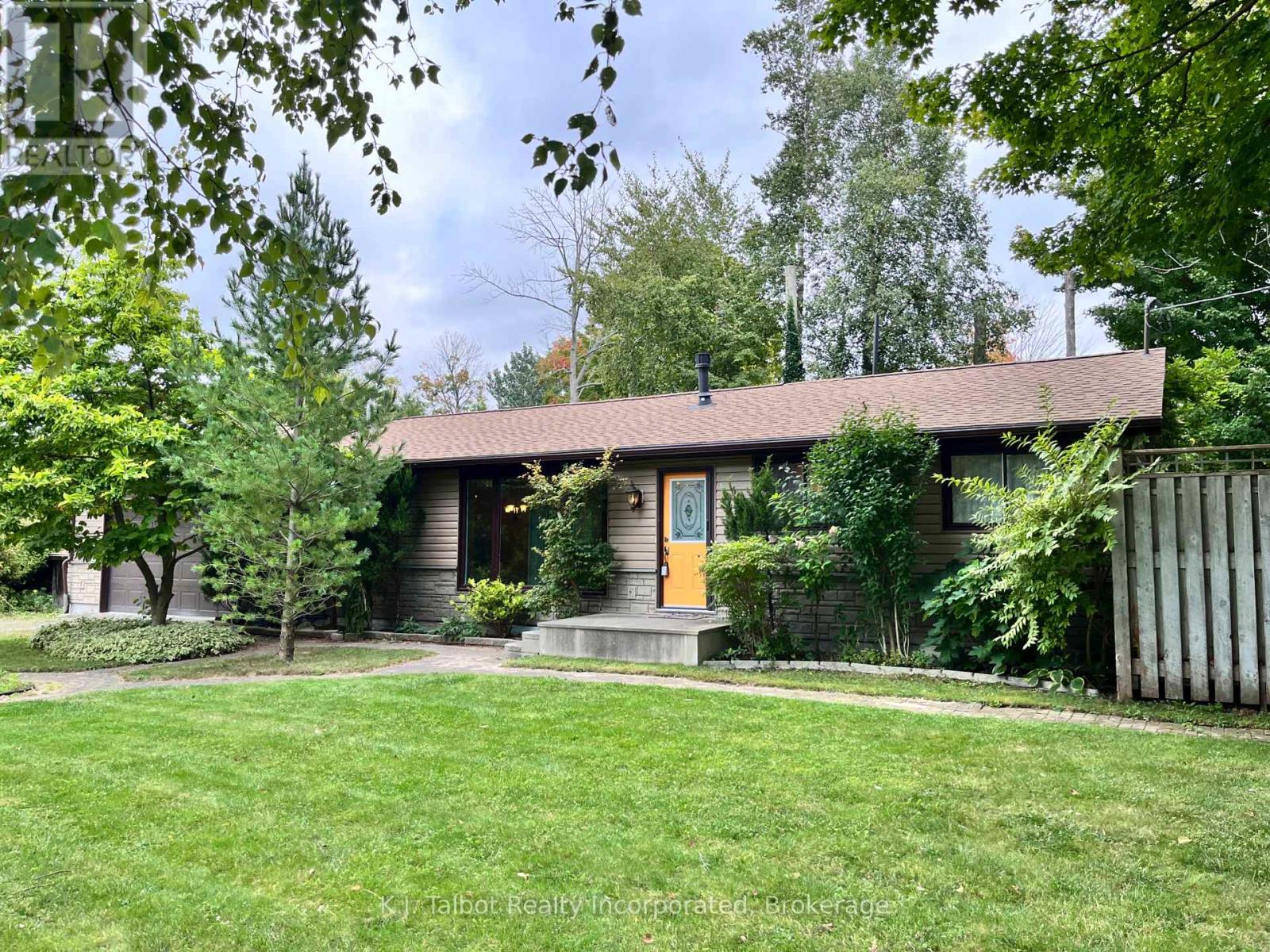 82092 Elm Street, Ashfield-Colborne-Wawanosh, Ontario  N7A 3Y2 - Photo 2 - X12087476
