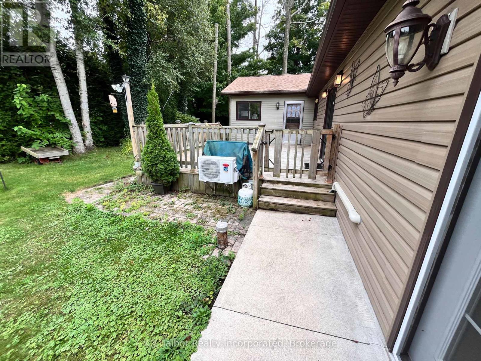 82092 Elm Street, Ashfield-Colborne-Wawanosh, Ontario  N7A 3Y2 - Photo 35 - X12087476