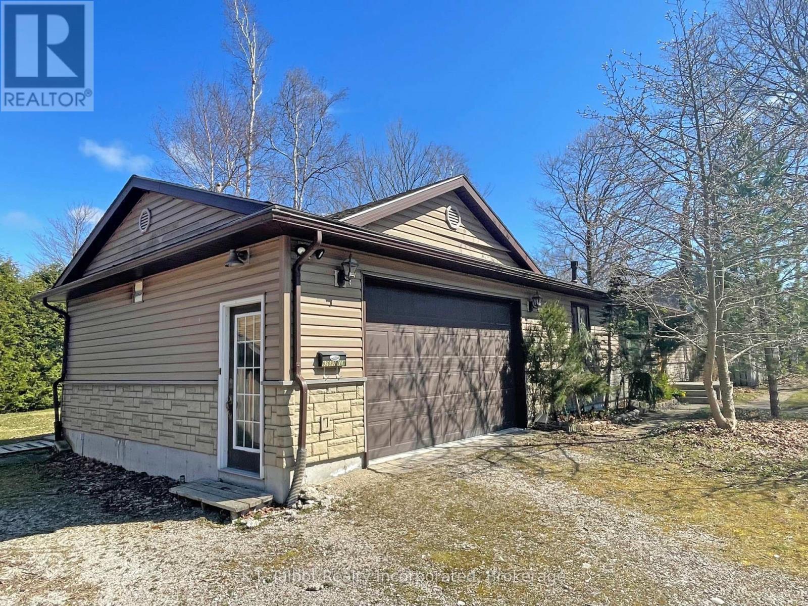 82092 Elm Street, Ashfield-Colborne-Wawanosh, Ontario  N7A 3Y2 - Photo 41 - X12087476