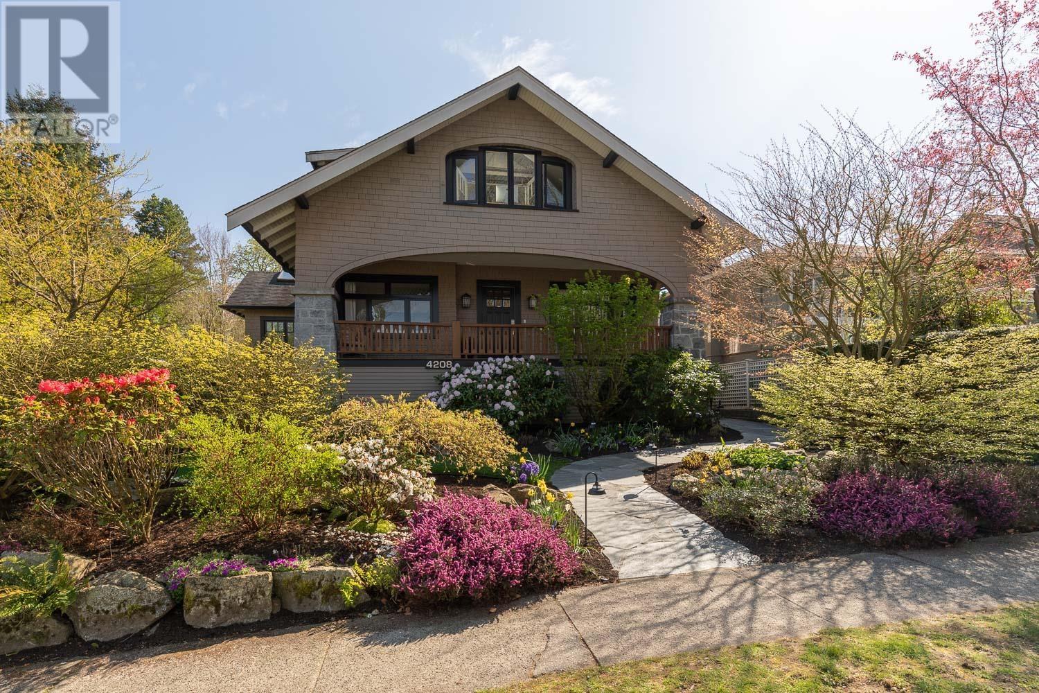 4208 W 13th Avenue, Vancouver, British Columbia  V6R 2T8 - Photo 1 - R2991311