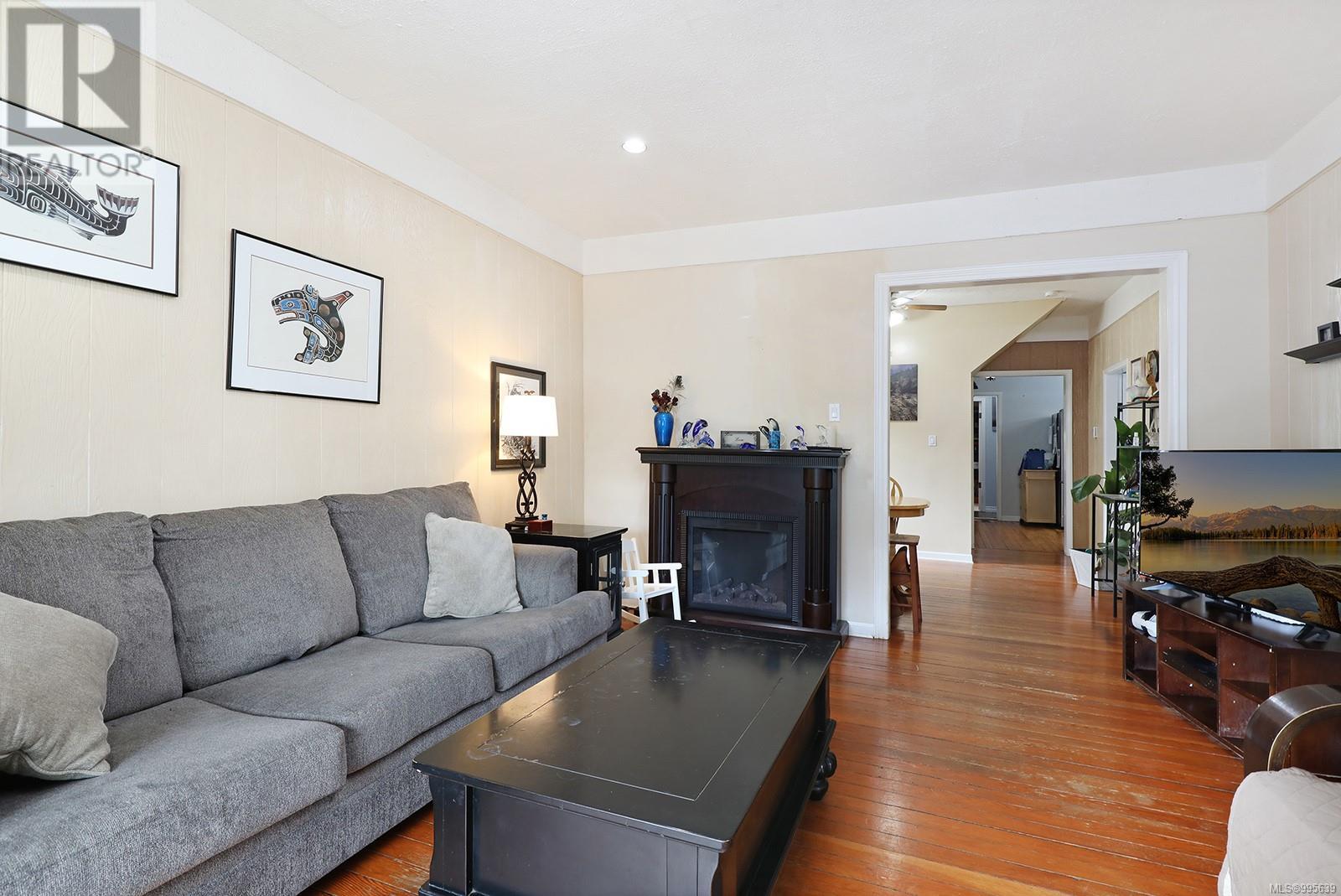 Property at 2612 Penrith Ave image 1