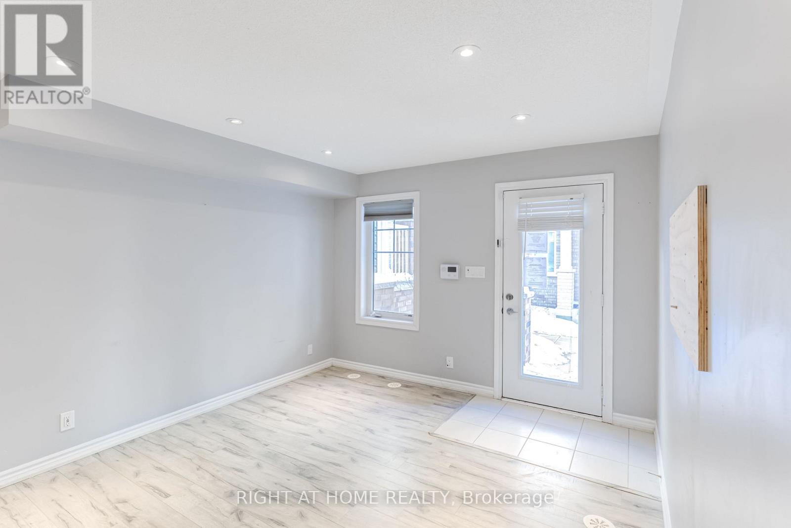 Property at 40 - 2500 HILL RISE COURT image 3