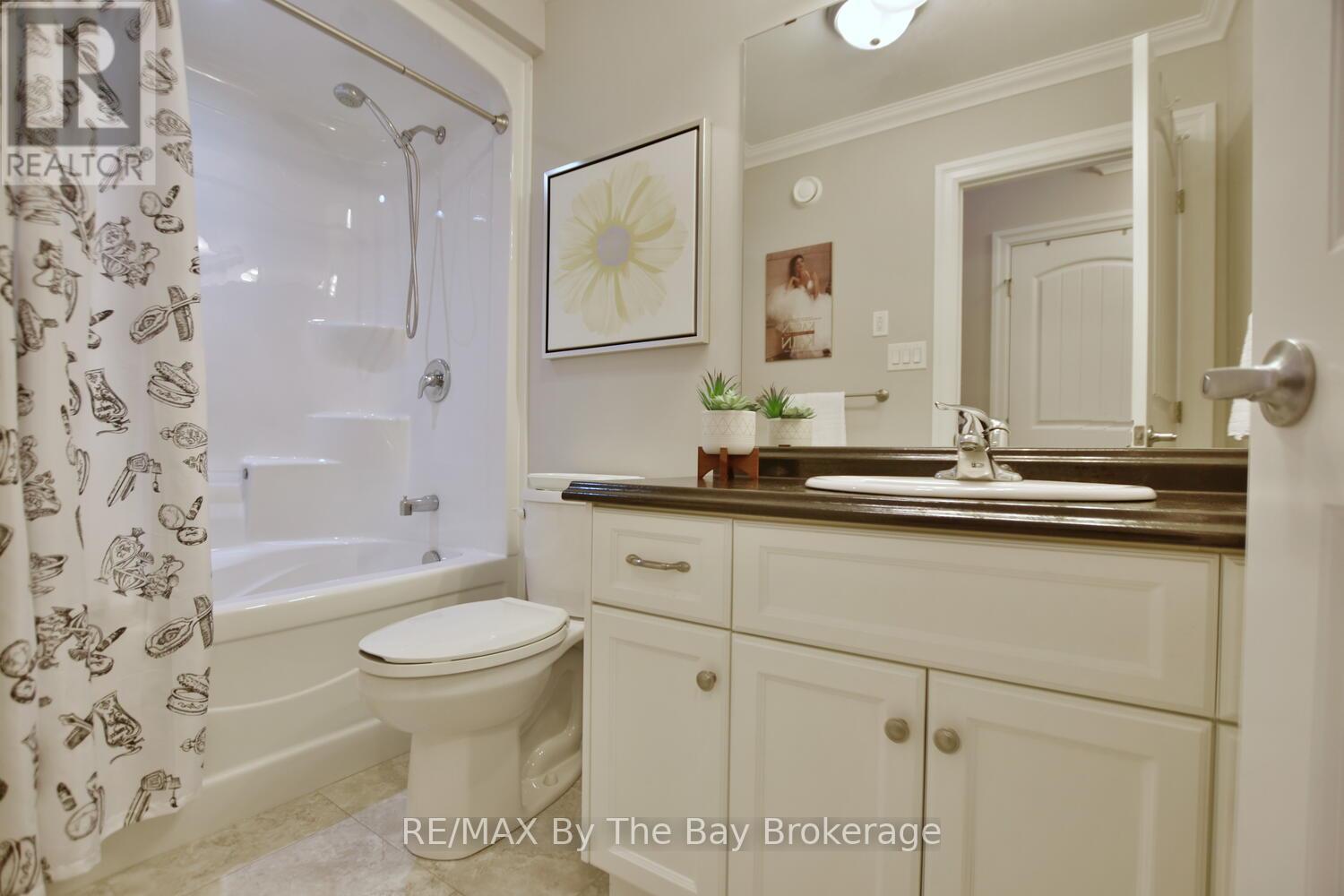 12 Garden Grove Crescent, Wasaga Beach, Ontario  L9Z 0E6 - Photo 20 - S12014273