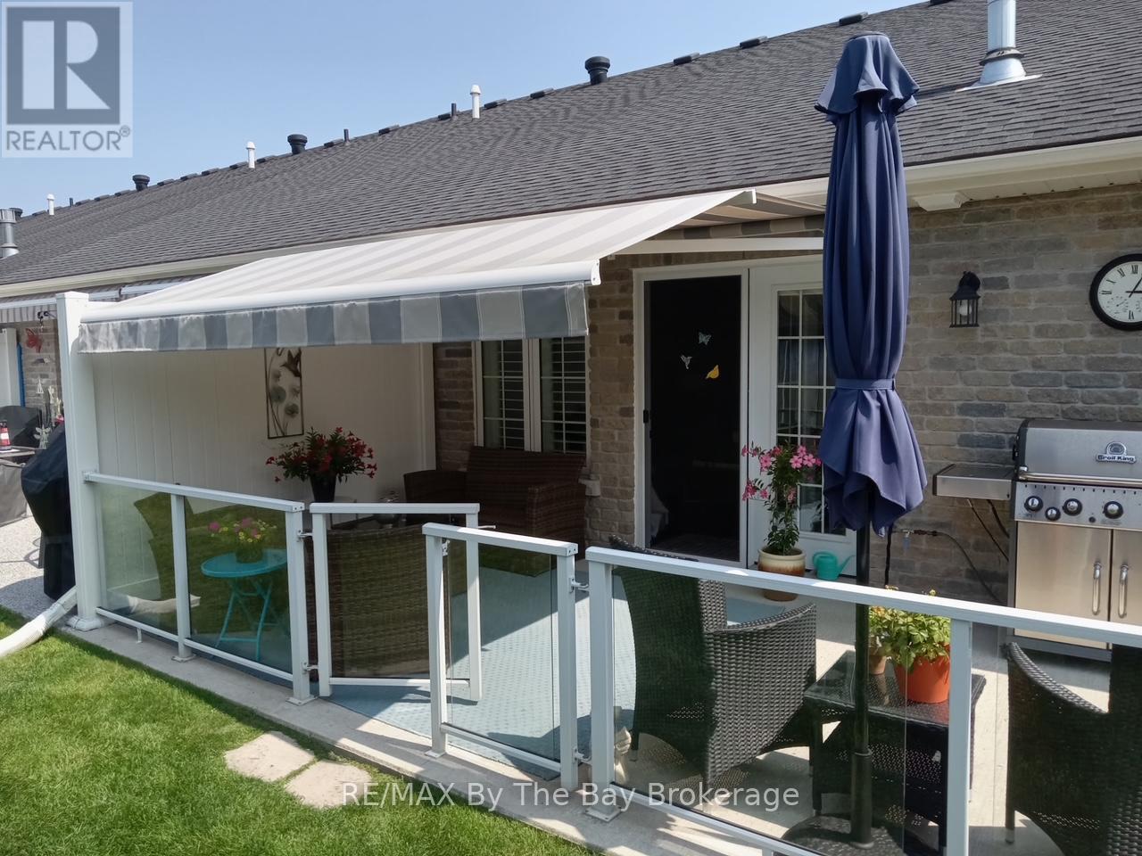 12 Garden Grove Crescent, Wasaga Beach, Ontario  L9Z 0E6 - Photo 37 - S12014273