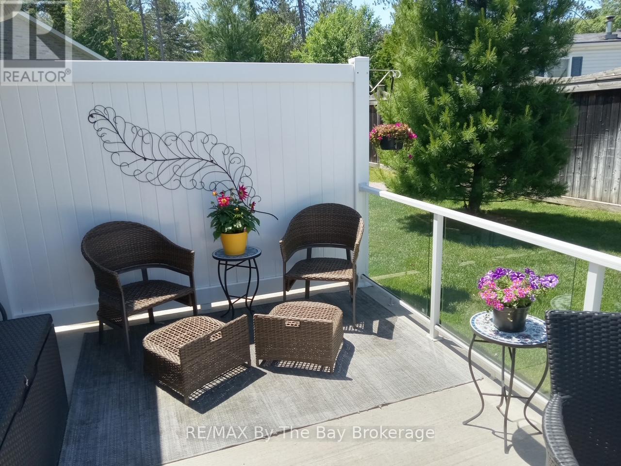 12 Garden Grove Crescent, Wasaga Beach, Ontario  L9Z 0E6 - Photo 38 - S12014273