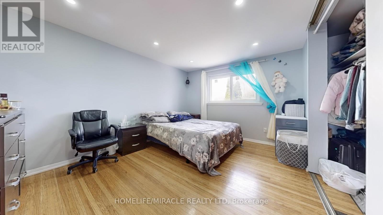 20 Earnscliffe Circle, Brampton, Ontario  L6T 2B2 - Photo 17 - W12087466
