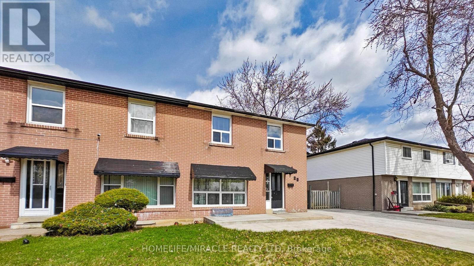 Property at 20 EARNSCLIFFE CIRCLE image 2