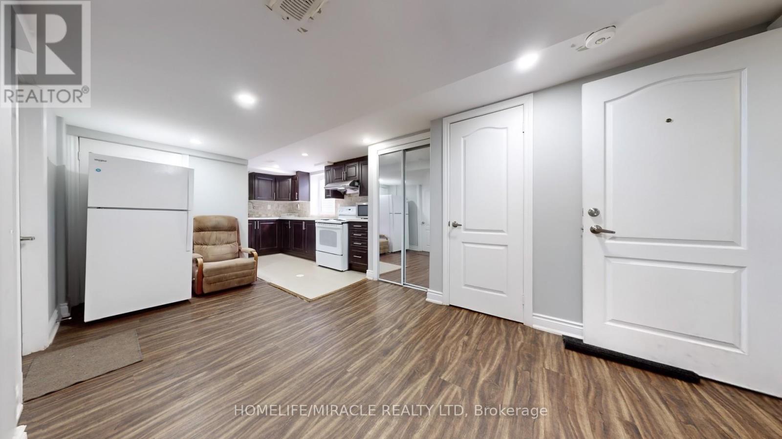 20 Earnscliffe Circle, Brampton, Ontario  L6T 2B2 - Photo 22 - W12087466