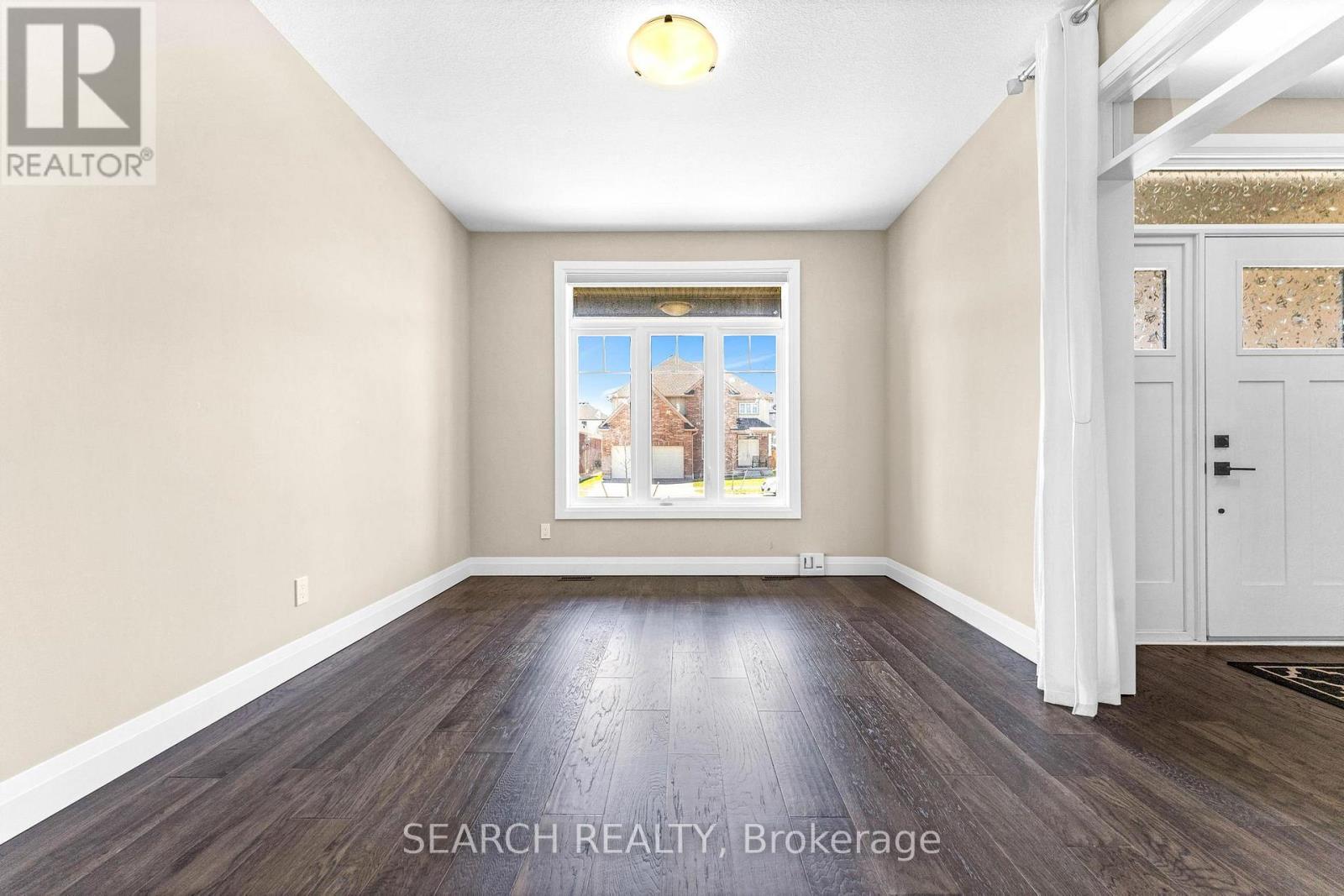 204 Boardwalk Way, Thames Centre, Ontario  N0L 1G3 - Photo 13 - X12087481