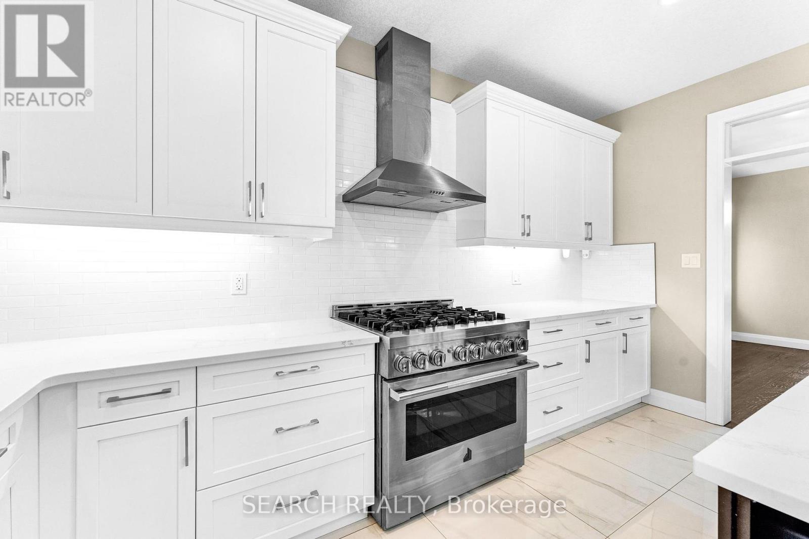 204 Boardwalk Way, Thames Centre, Ontario  N0L 1G3 - Photo 8 - X12087481