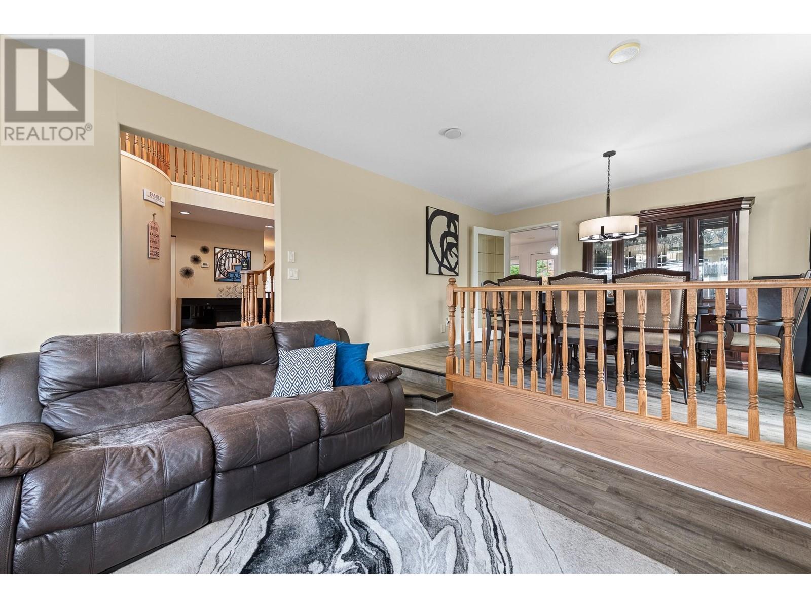 Property at 3257 JUNIPER Drive image 5