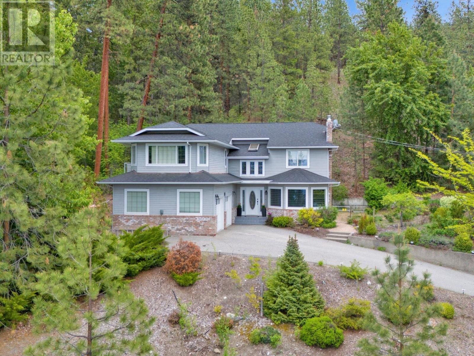 Property at 3257 JUNIPER Drive image 2