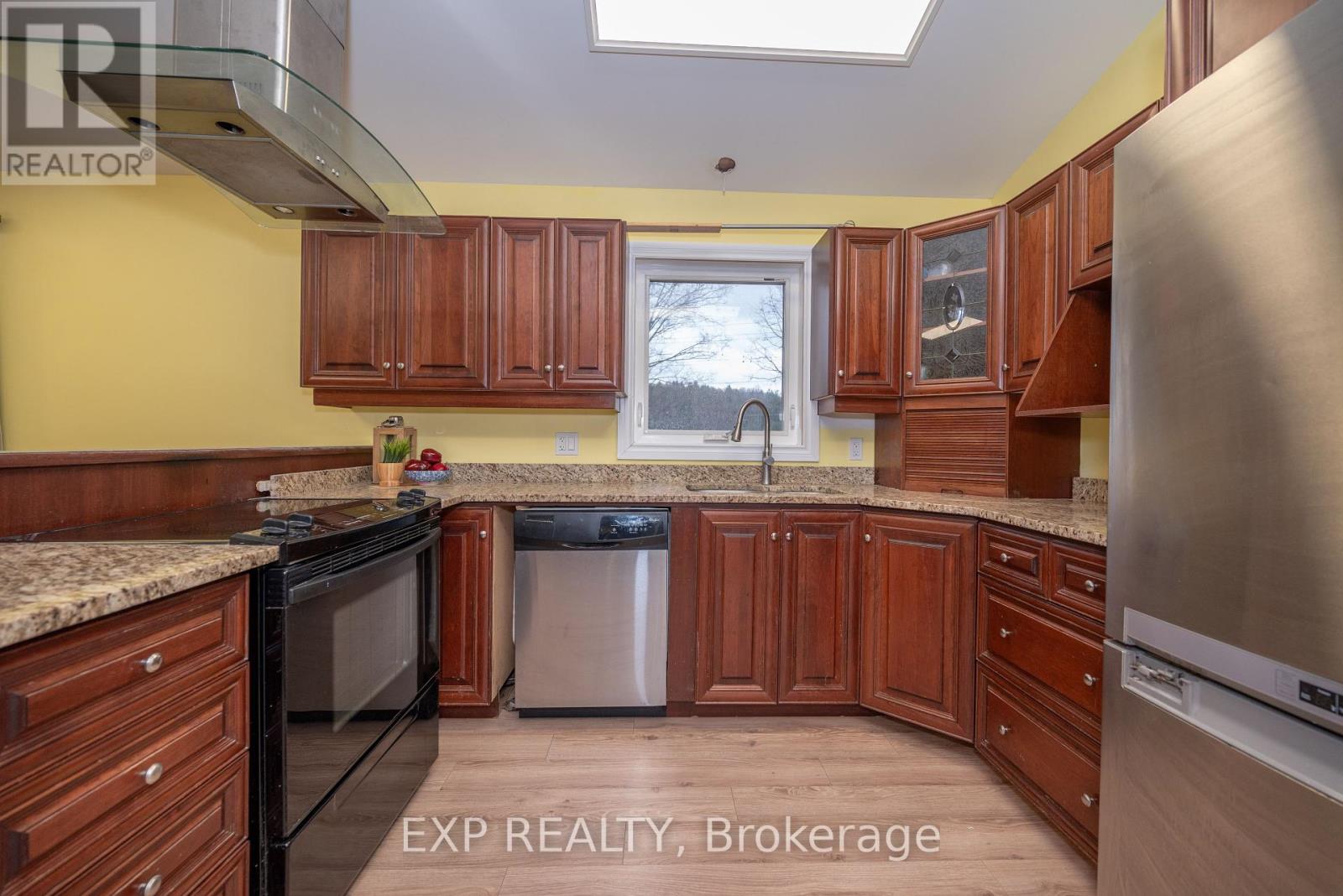 4190 Calabogie Road, Greater Madawaska, Ontario  K0J 1H0 - Photo 6 - X12087527