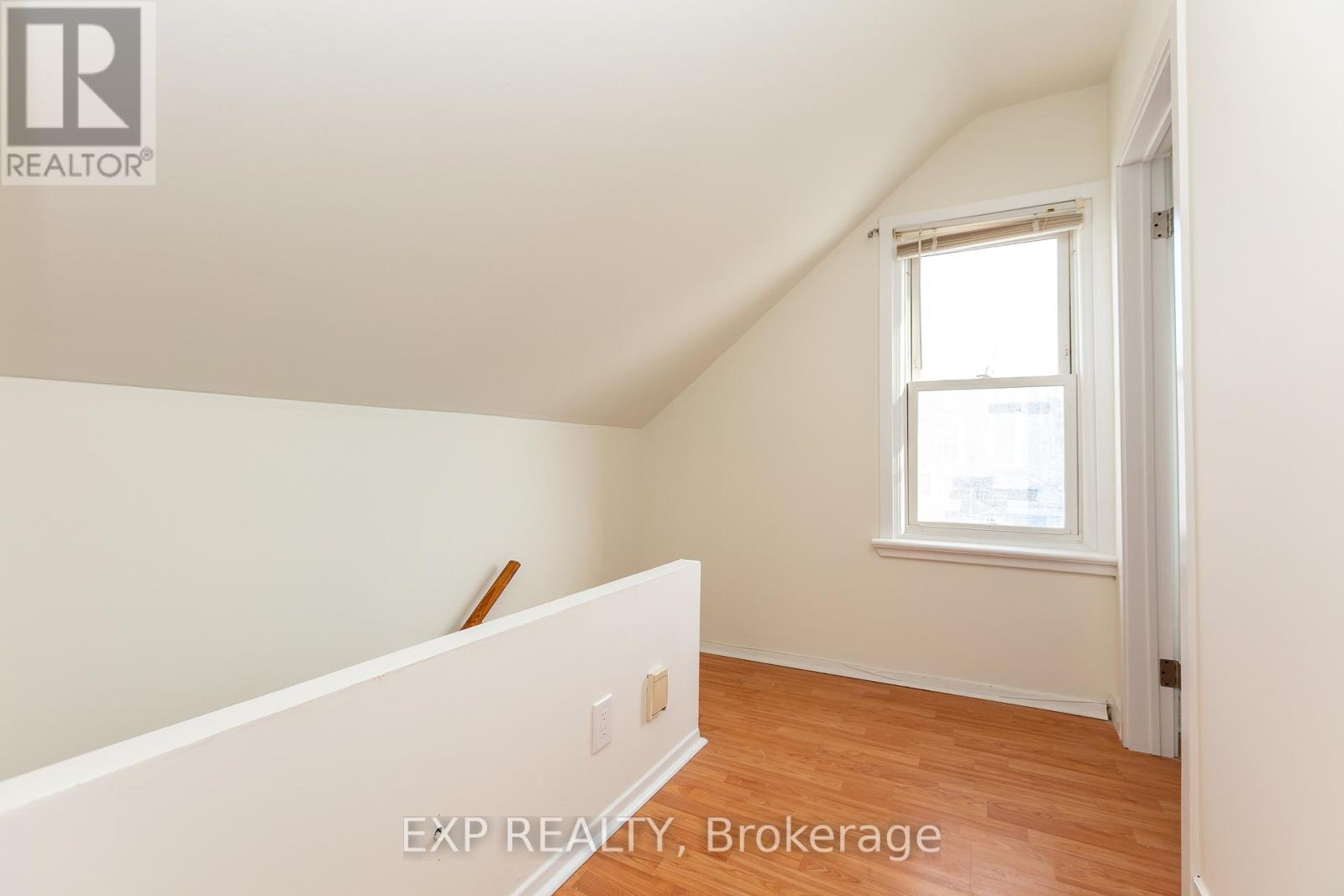 303 Shakespeare Street, Ottawa, Ontario  K1L 5M3 - Photo 16 - X12087511