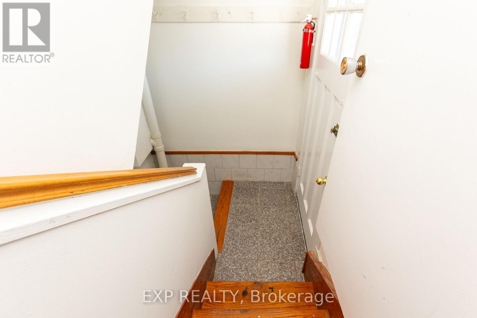 303 Shakespeare Street, Ottawa, Ontario  K1L 5M3 - Photo 20 - X12087511