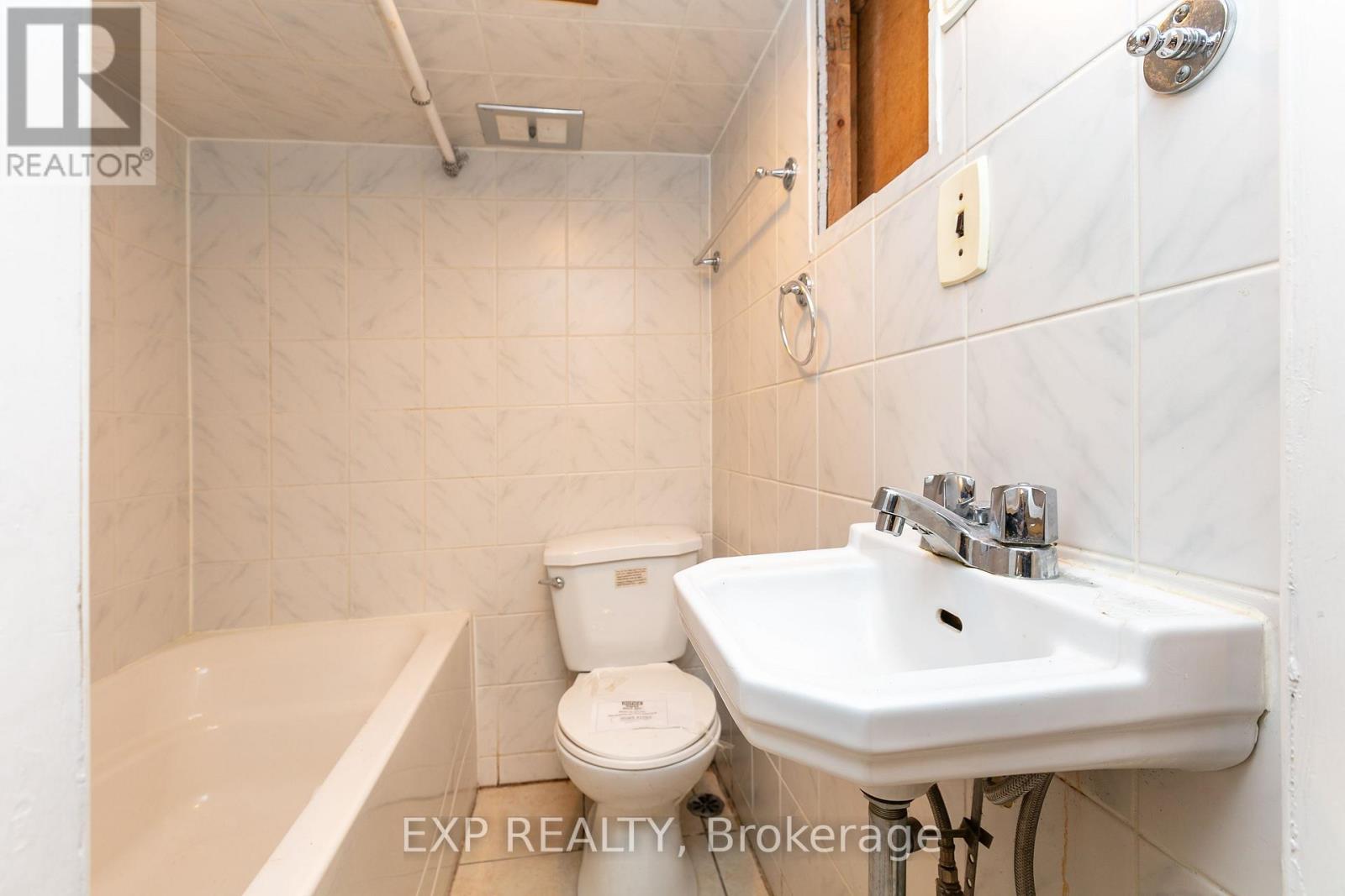 303 Shakespeare Street, Ottawa, Ontario  K1L 5M3 - Photo 24 - X12087511