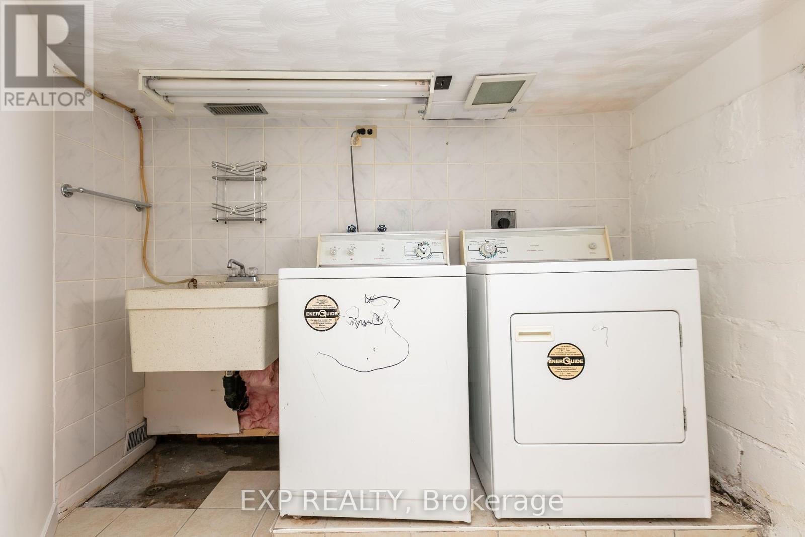 303 Shakespeare Street, Ottawa, Ontario  K1L 5M3 - Photo 25 - X12087511