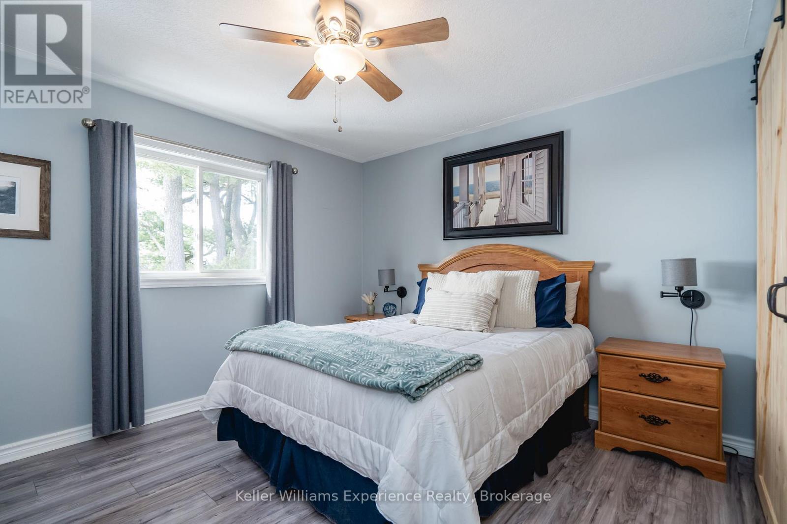 10 Clarence Avenue, Penetanguishene, Ontario  L9M 1A9 - Photo 10 - S12087492