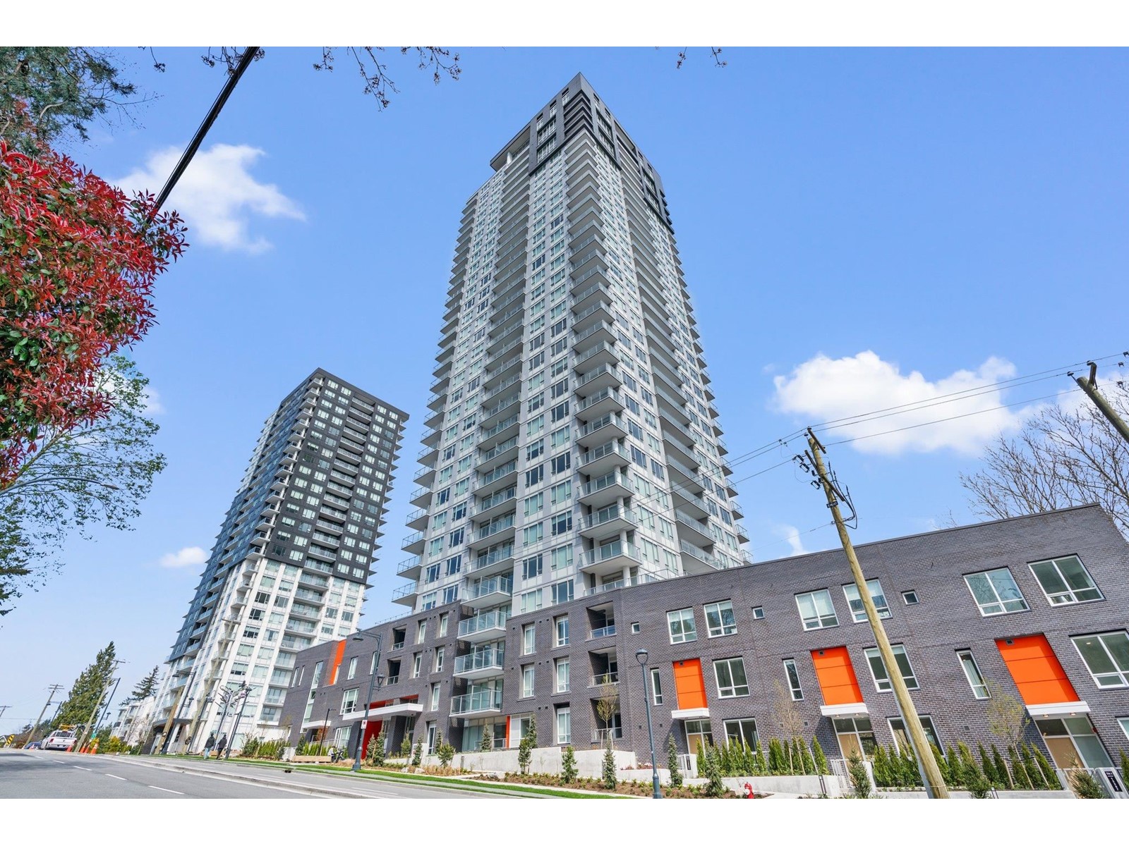 1809 13387 OLD YALE ROAD, Surrey, British Columbia