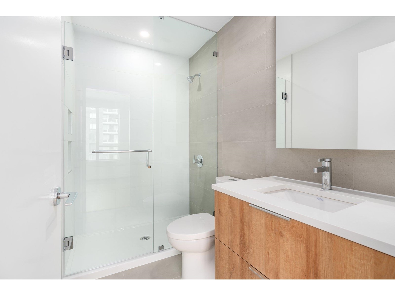 1809 13387 Old Yale Road, Surrey, British Columbia  V3T 0S4 - Photo 13 - R2990807