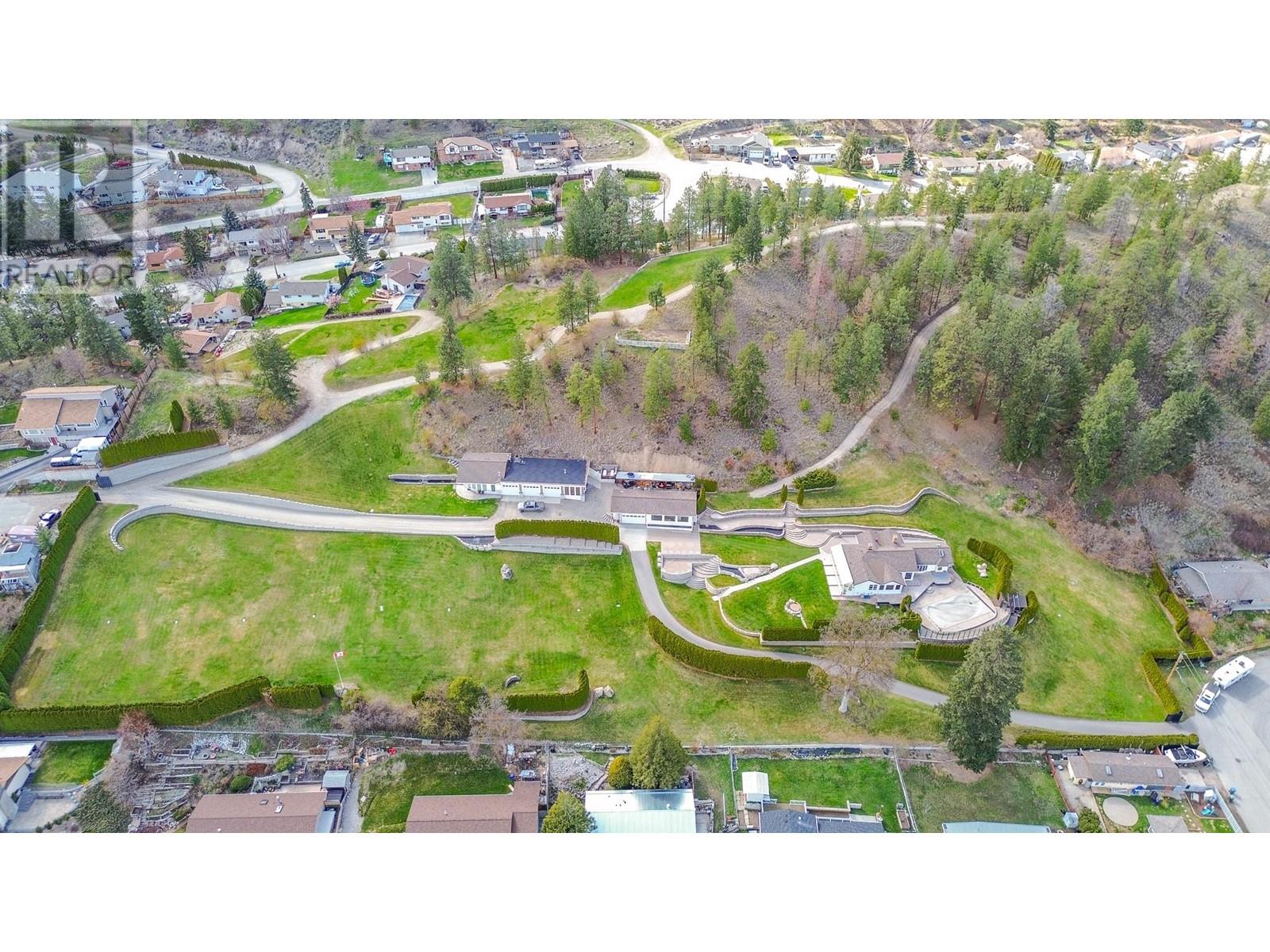 12600 Blagborne Avenue, Summerland, British Columbia  V0H 1Z8 - Photo 8 - 10343960