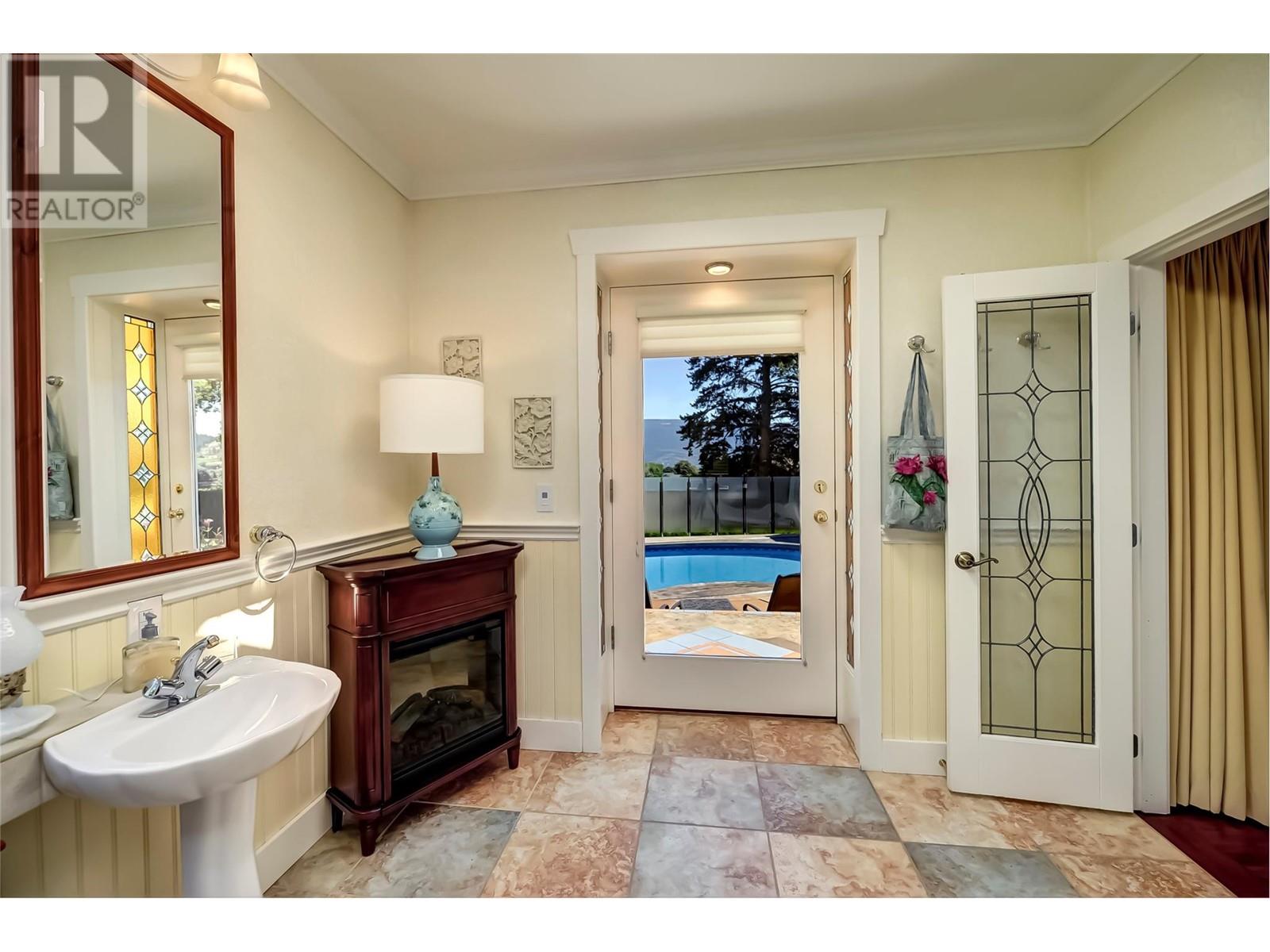 12600 Blagborne Avenue, Summerland, British Columbia  V0H 1Z8 - Photo 48 - 10343960