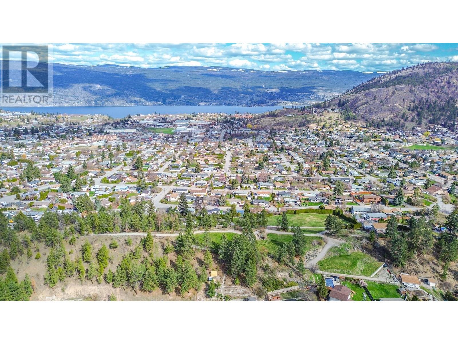 12600 Blagborne Avenue, Summerland, British Columbia  V0H 1Z8 - Photo 11 - 10343960