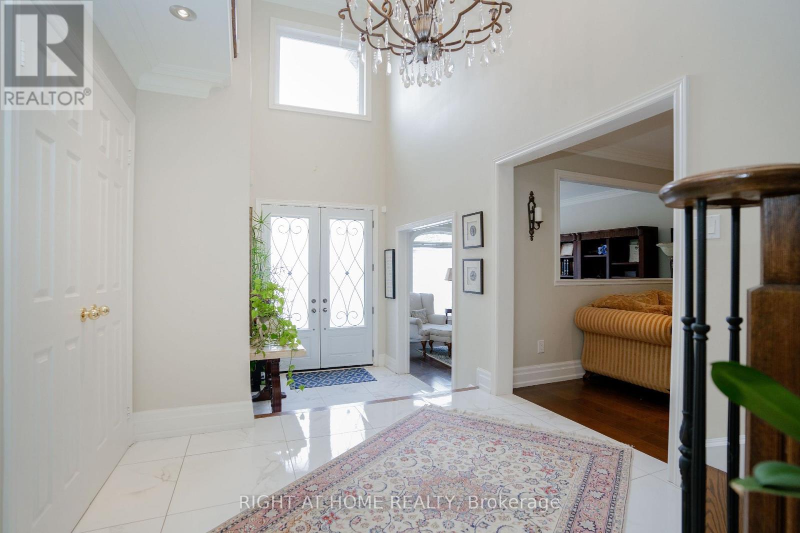 Property at 48 VAUGHAN MILLS ROAD N image 3